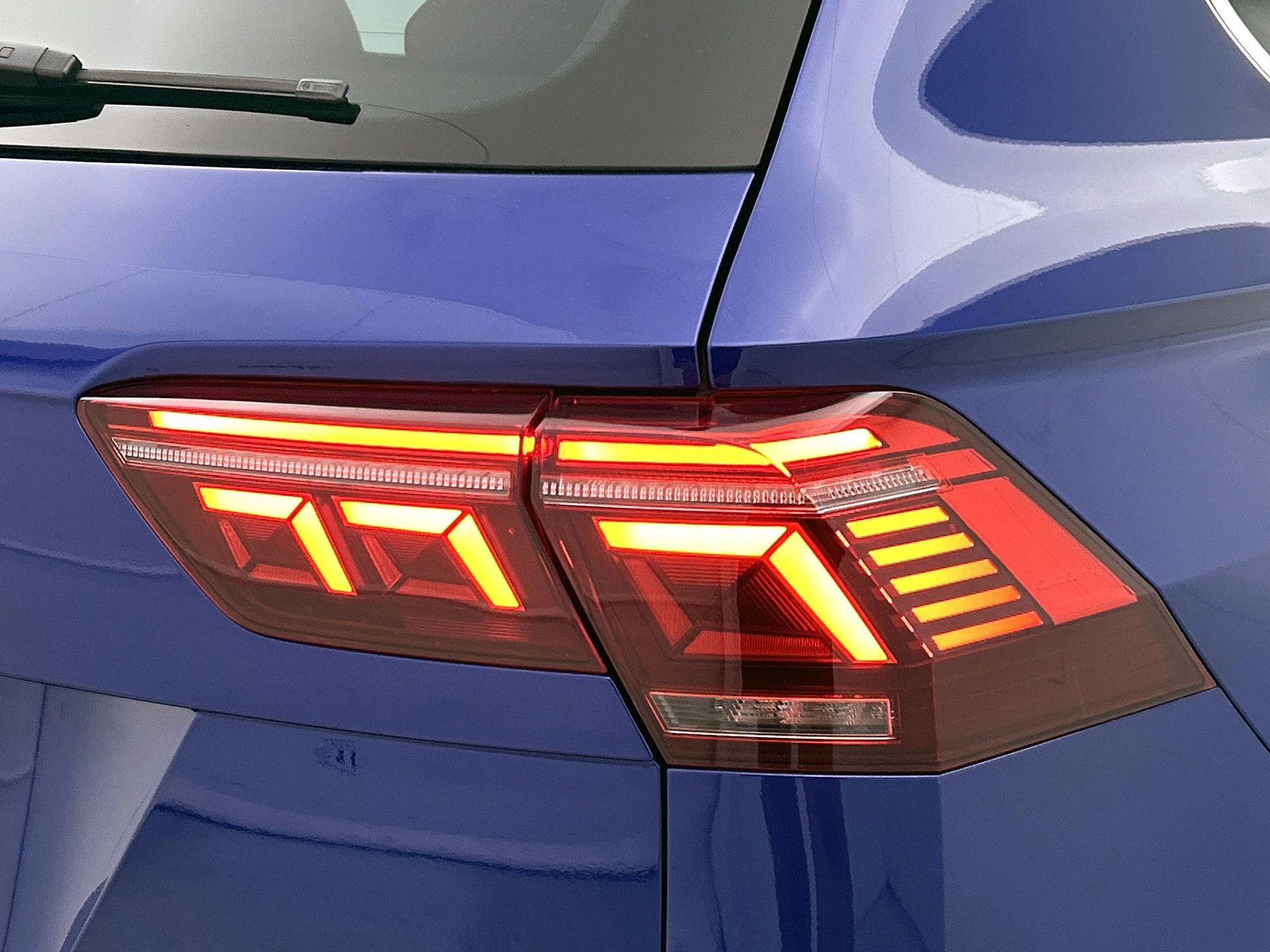 Volkswagen-Tiguan-image-32