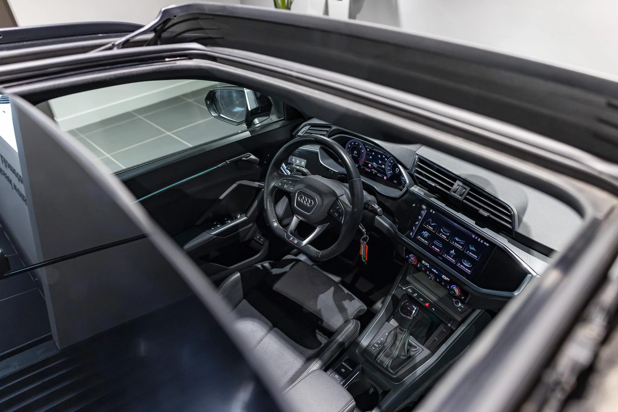 Audi Q3 45 TFSI e S tronic 3x S Line