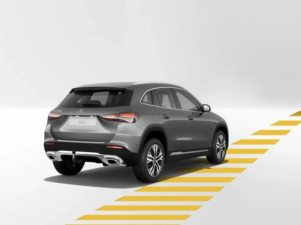 Mercedes-Benz-GLA 200 d-image-6