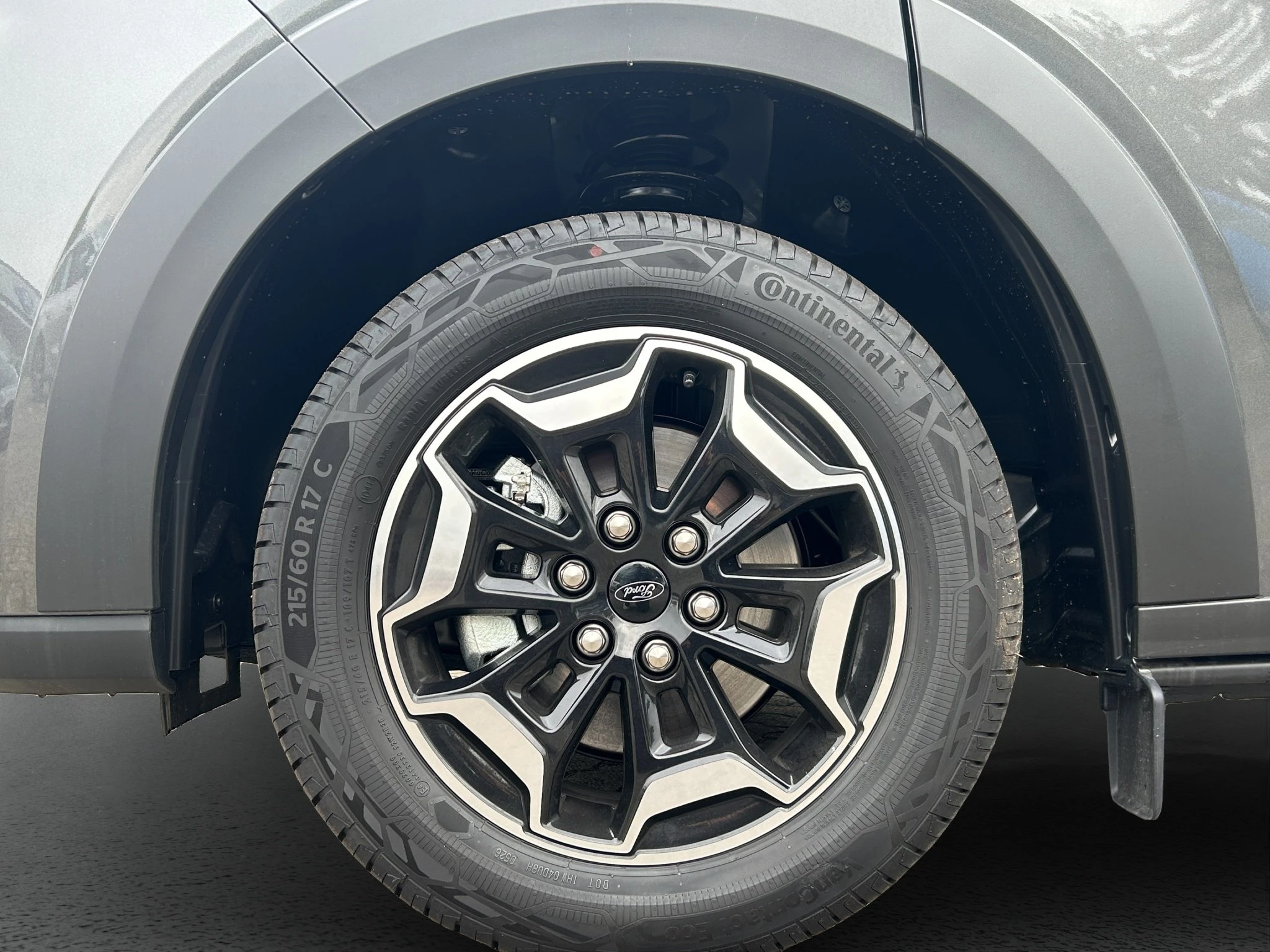 Ford-Tourneo Custom-image-8