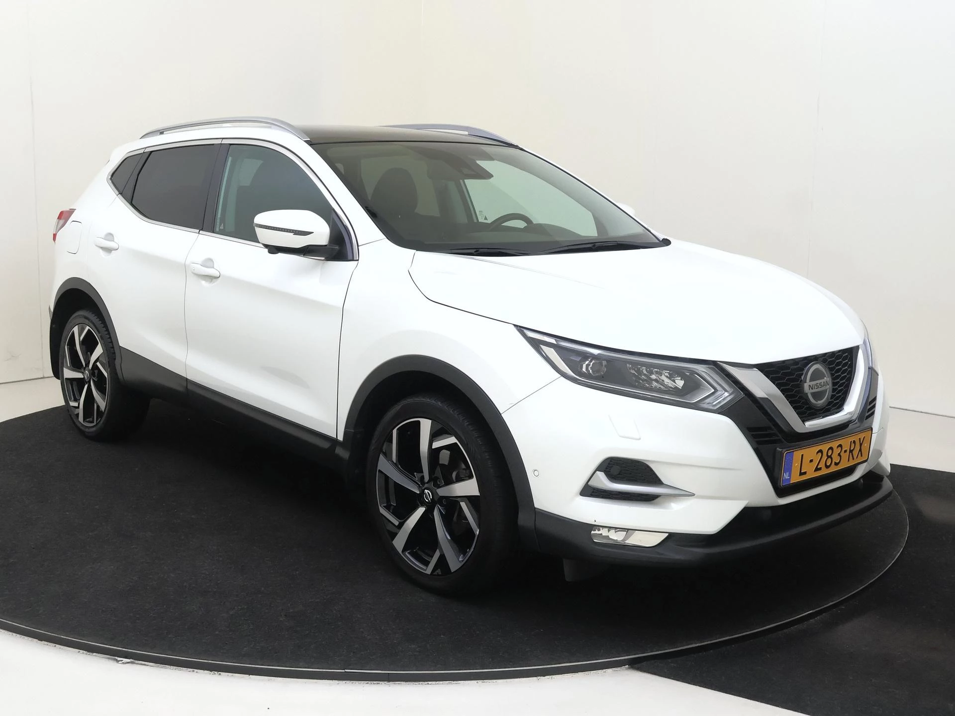 Nissan-QASHQAI-image-1