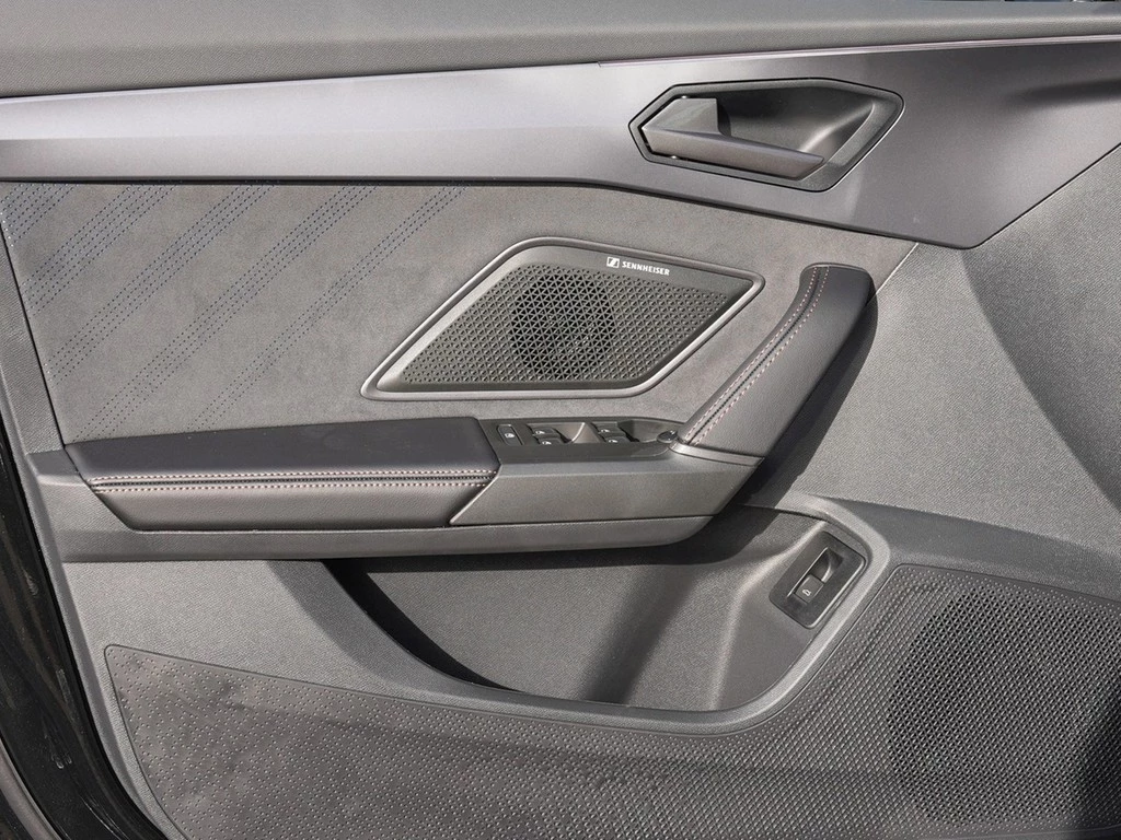 CUPRA Formentor VZ 4Drive Black Edition /Pano/AHK/Navi