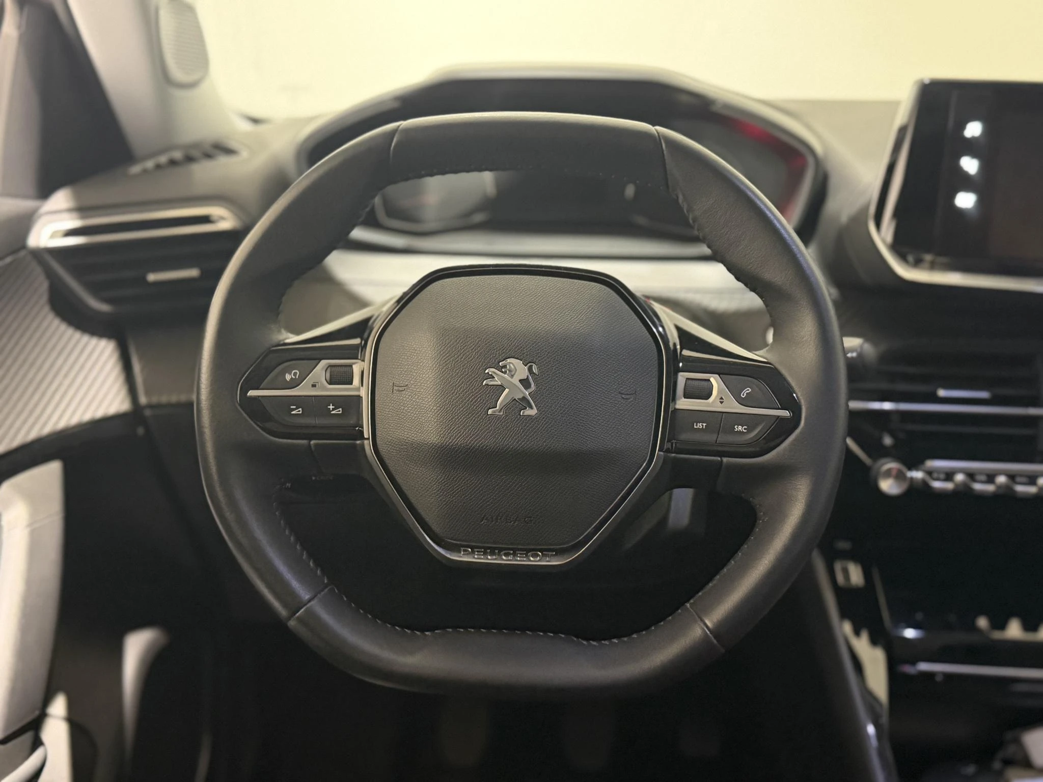 Peugeot-2008-image-5