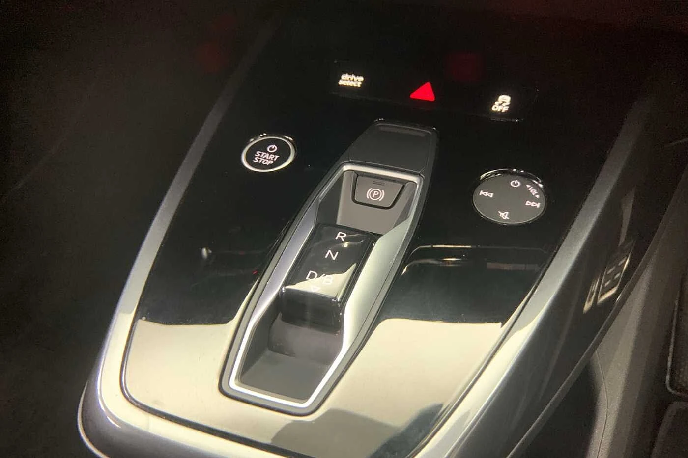 Audi-Q4 e-tron-image-32