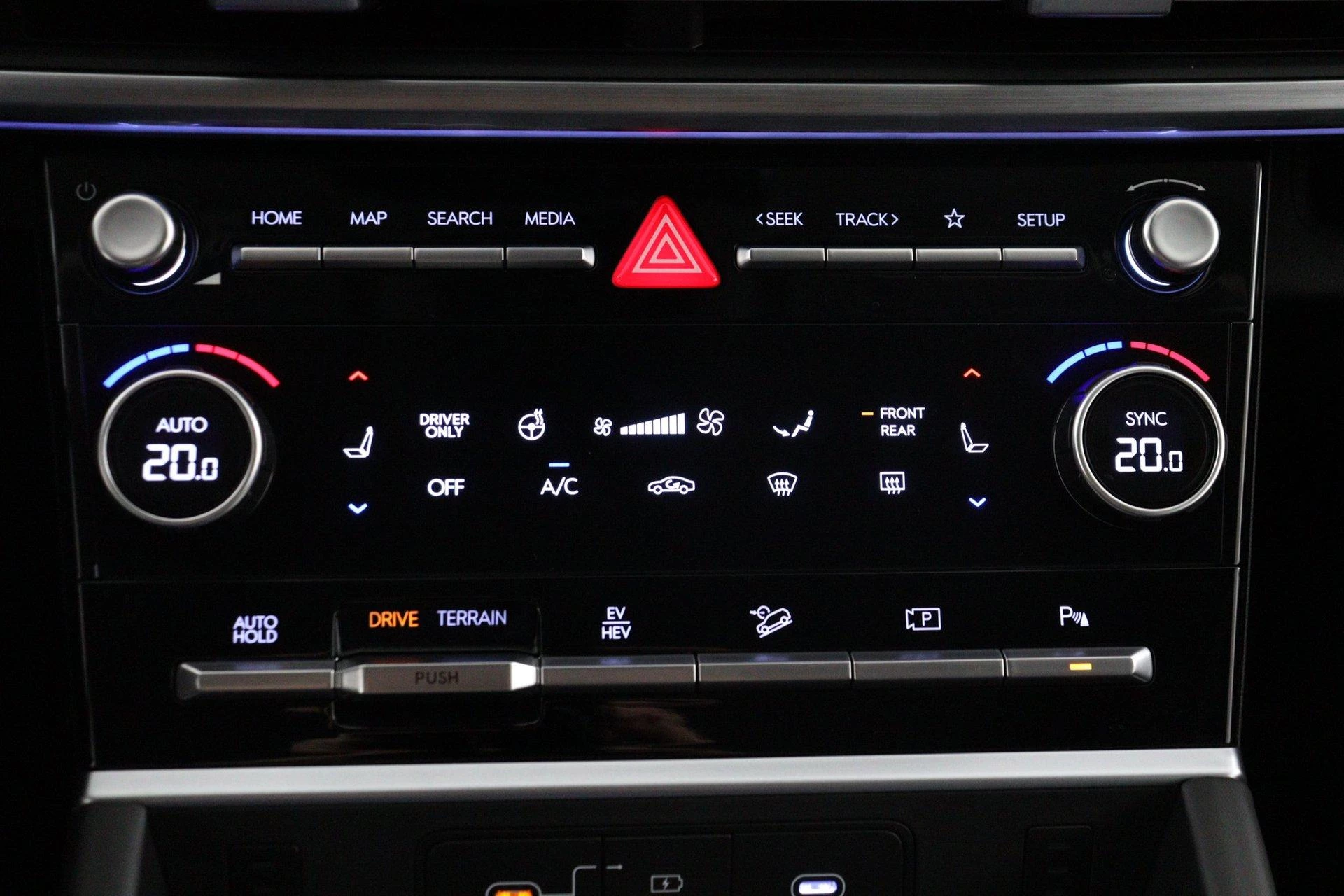 Hyundai-Santa Fe-image-18
