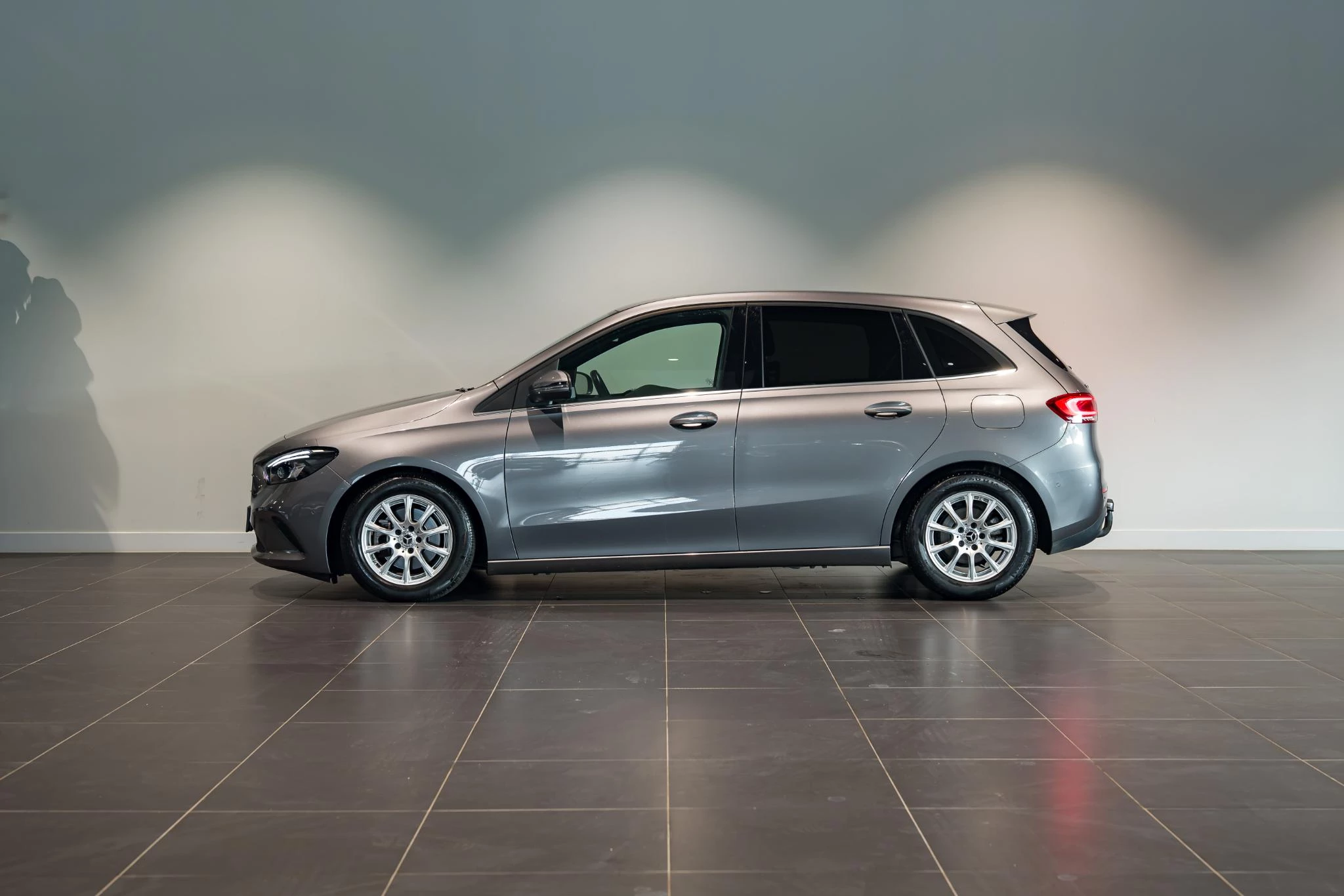 Mercedes-Benz-B-Klasse-image-4