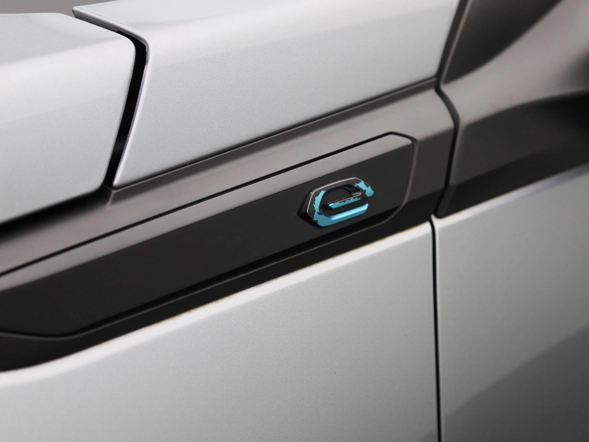 Peugeot-e-2008-image-14