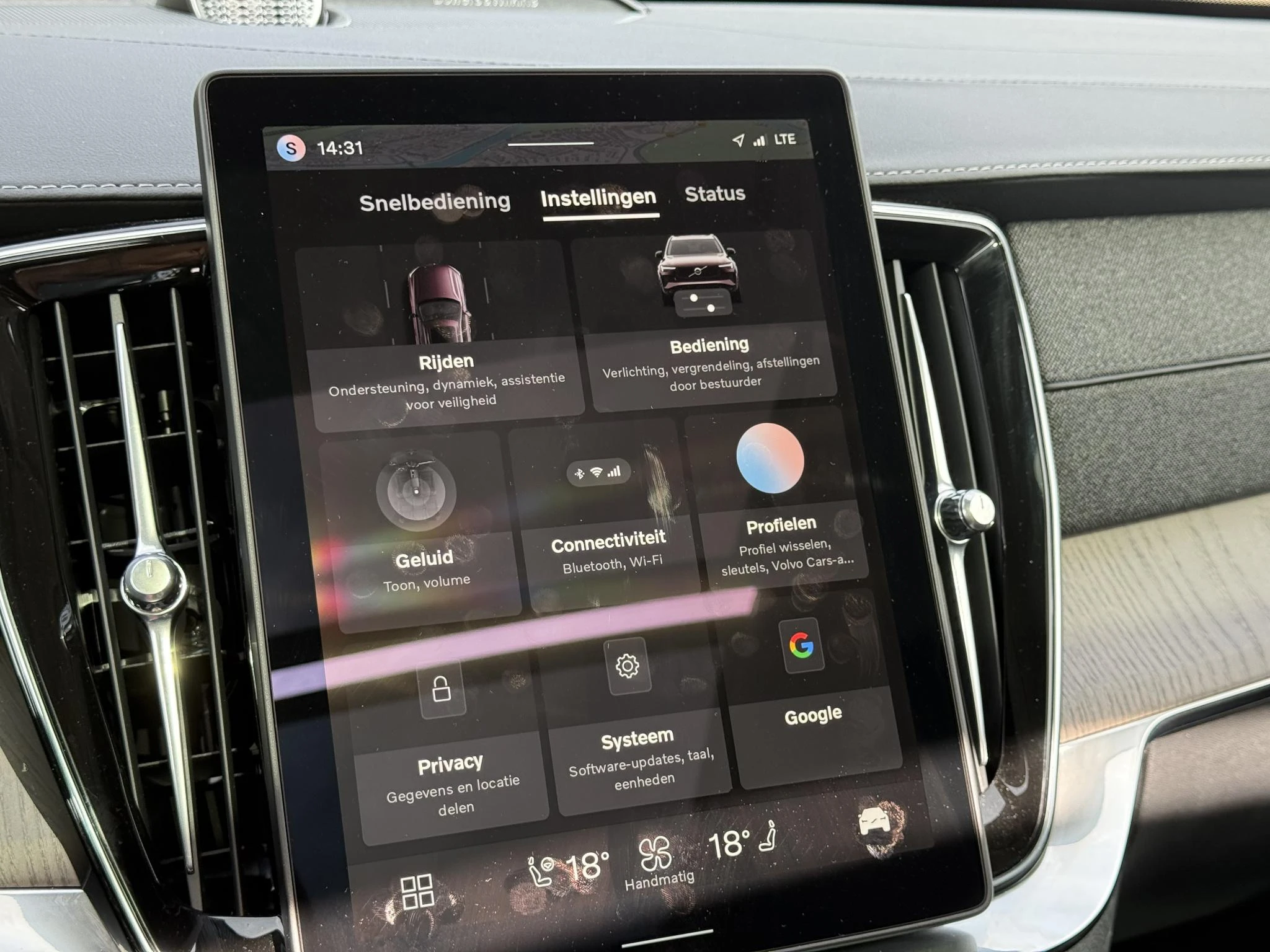 Volvo-XC90-image-27