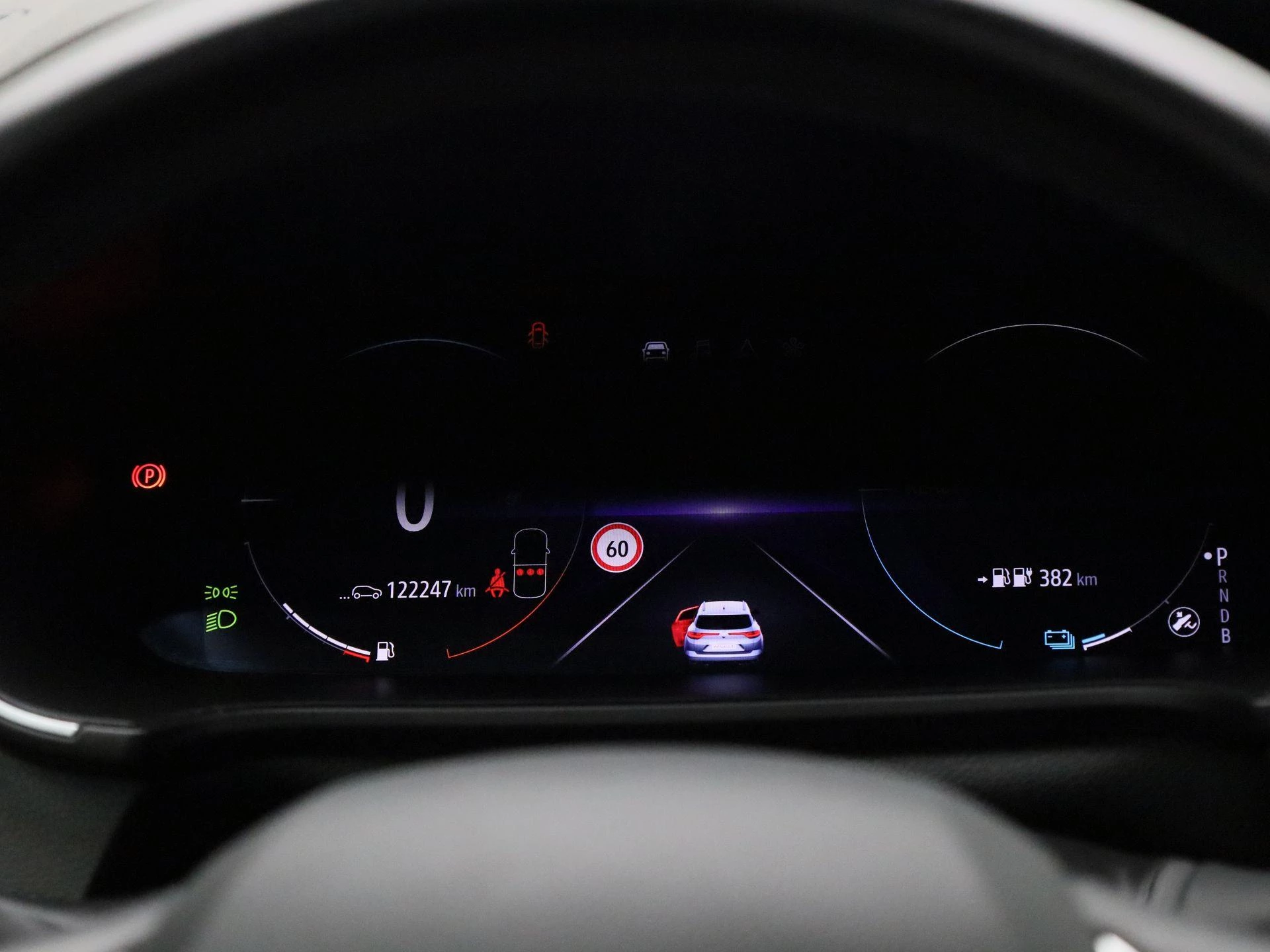 Renault-Megane E-Tech-image-7
