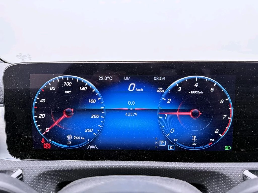 Mercedes-Benz-A-Klasse-image-7