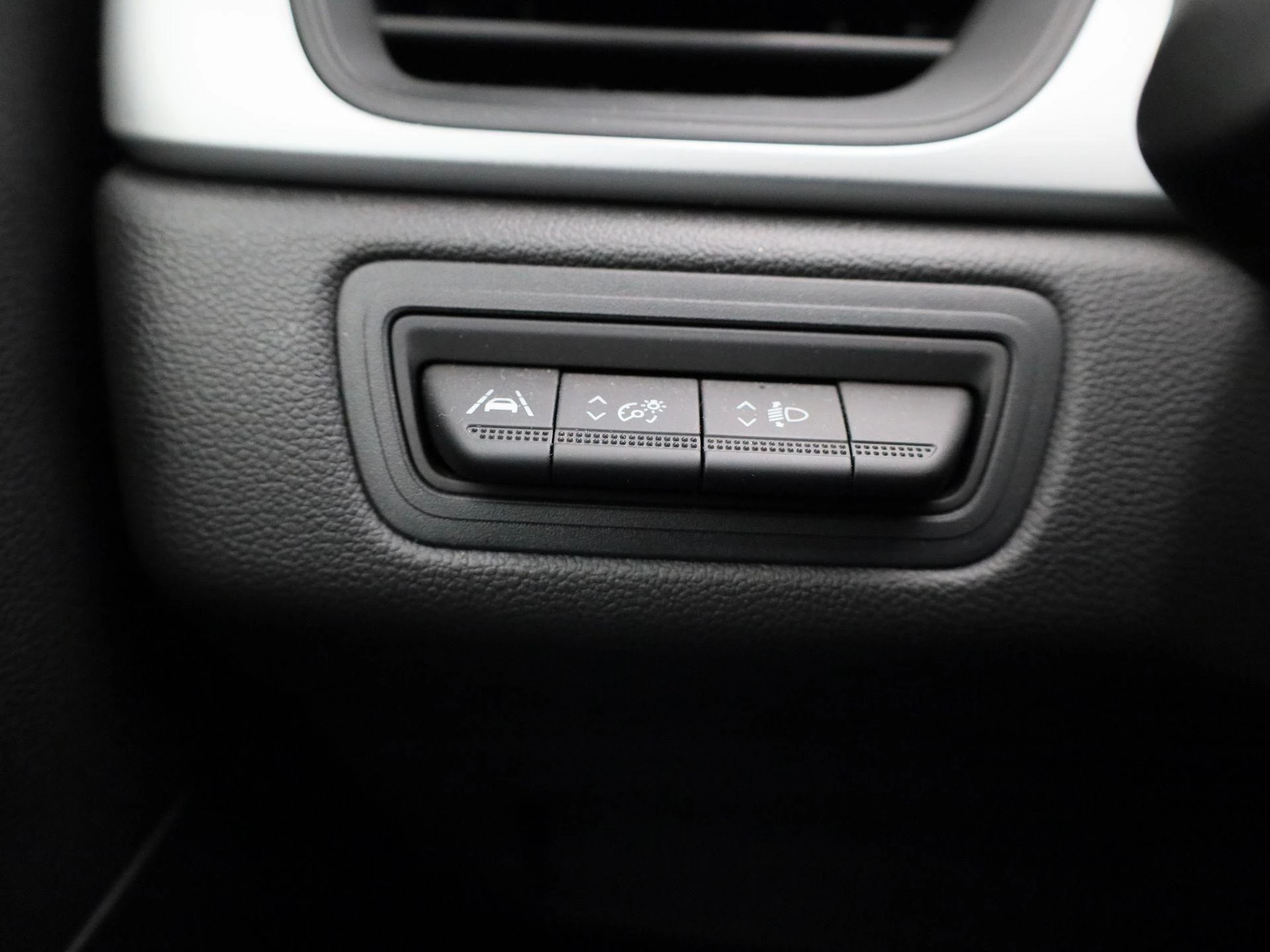 Renault-Captur-image-17