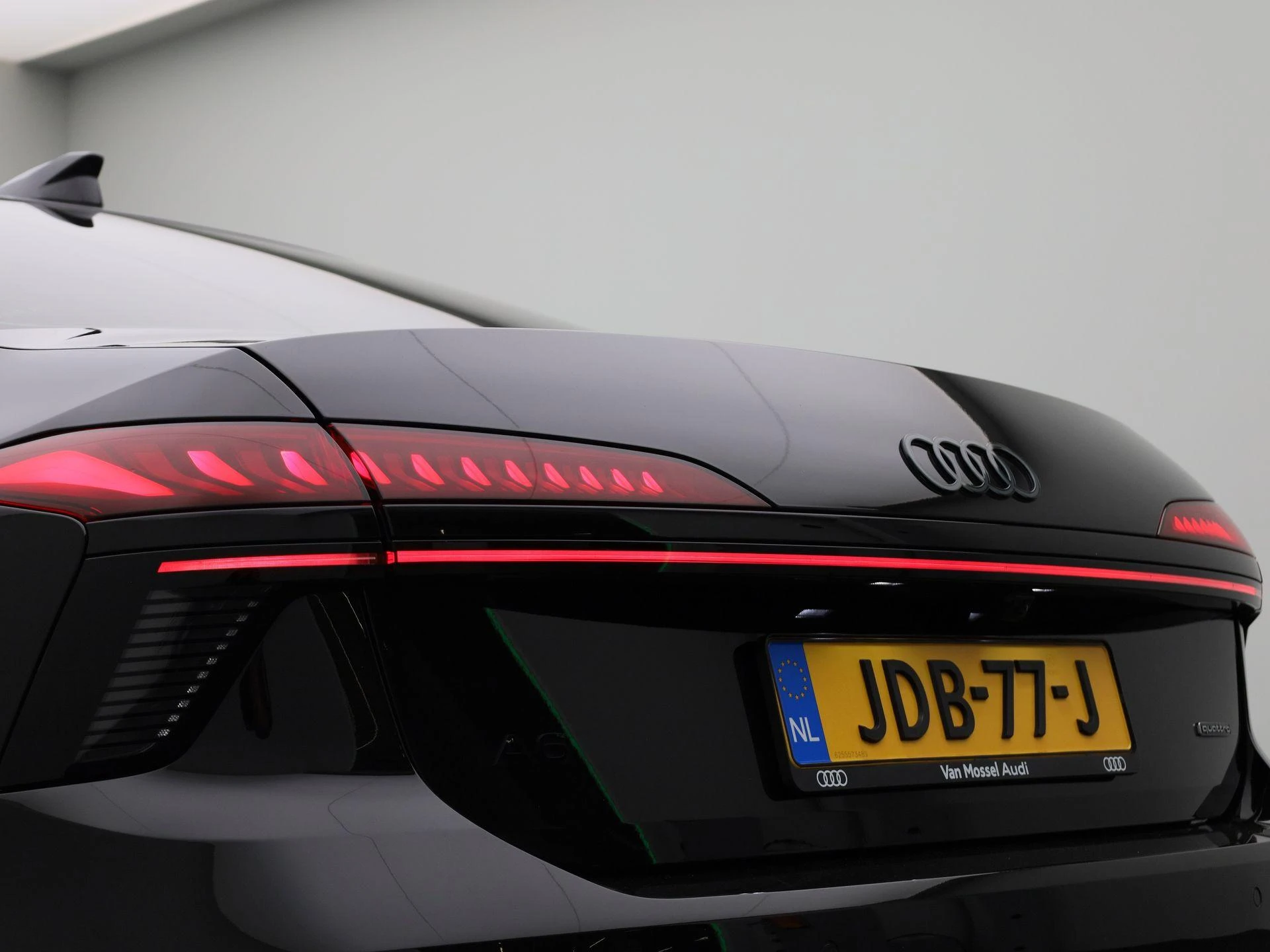 Audi-A6-image-54