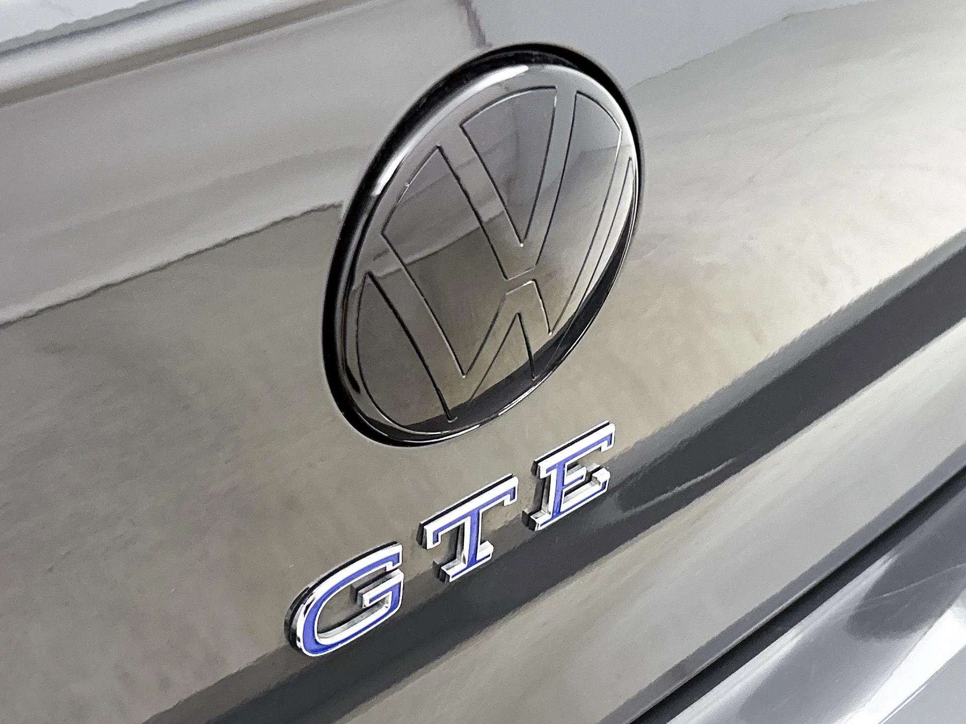 Volkswagen-Golf-image-11