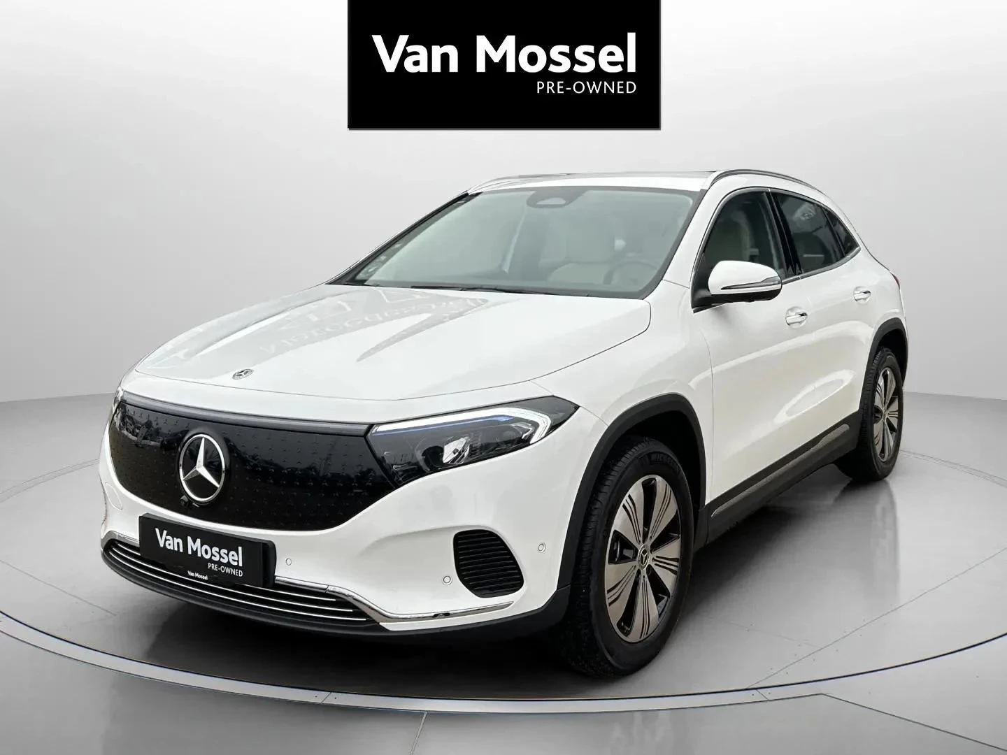 Mercedes-Benz-EQA-image-0