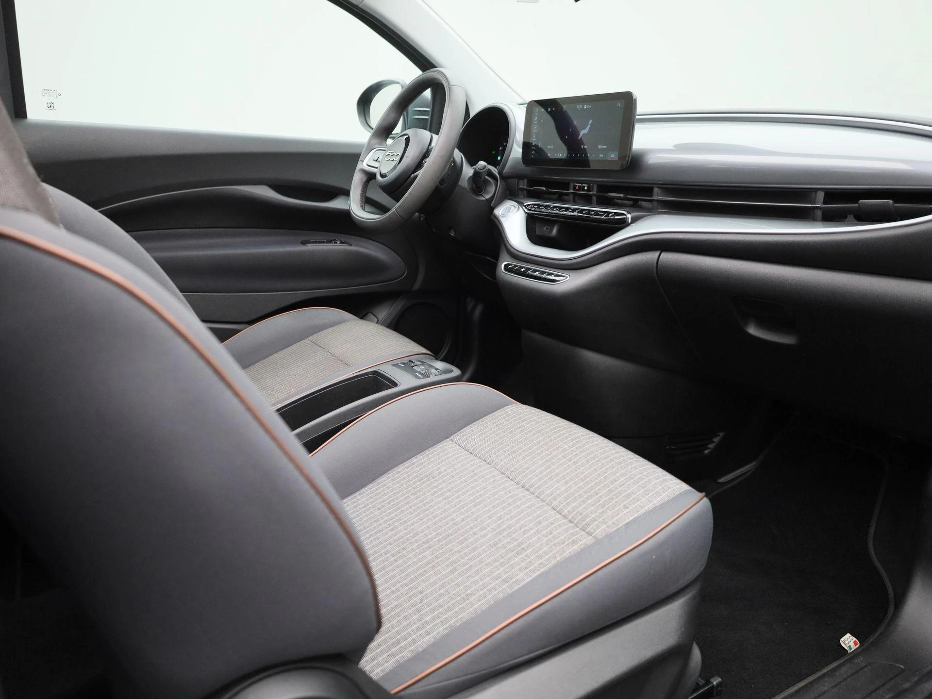 Fiat-500C-image-30