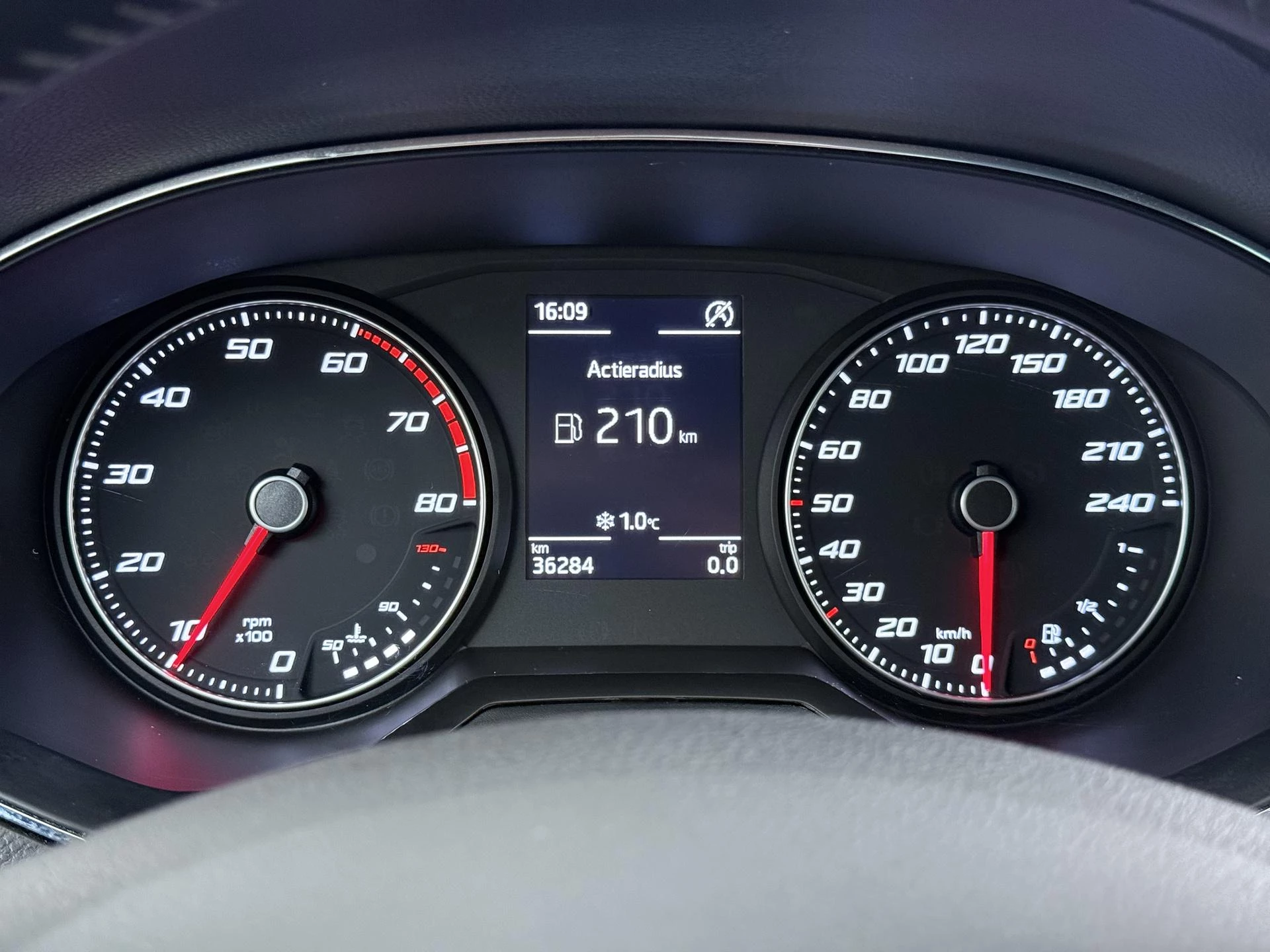 SEAT-Ibiza-image-18