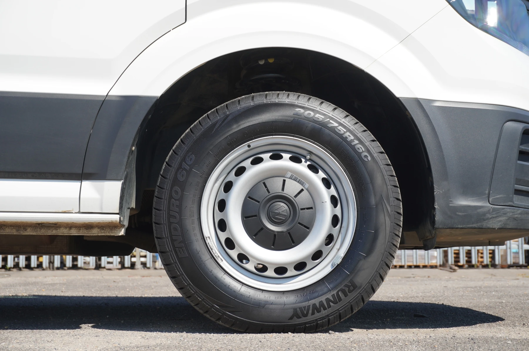 Volkswagen-Crafter-image-34