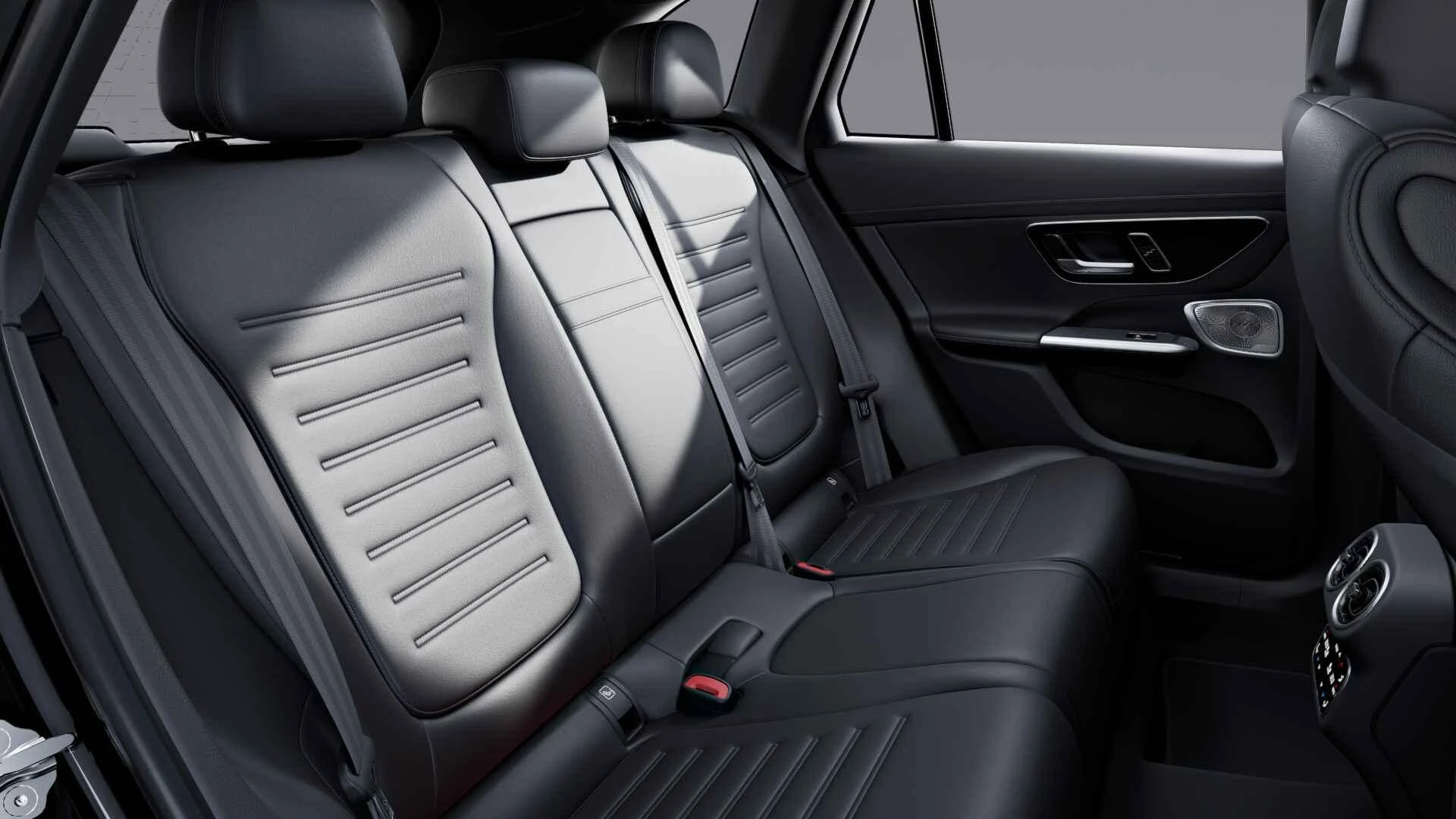 Mercedes-Benz-GLC-image-10