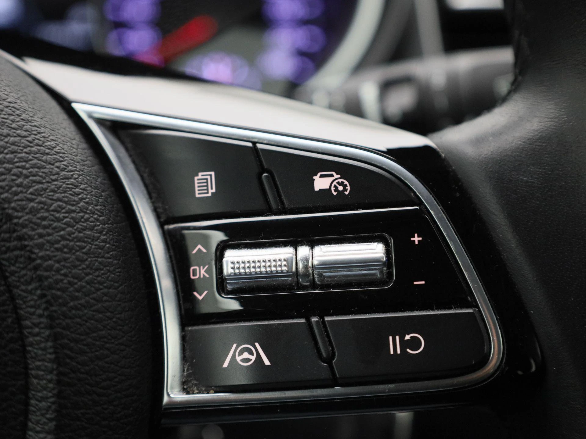 Kia-Ceed Sportswagon-image-23