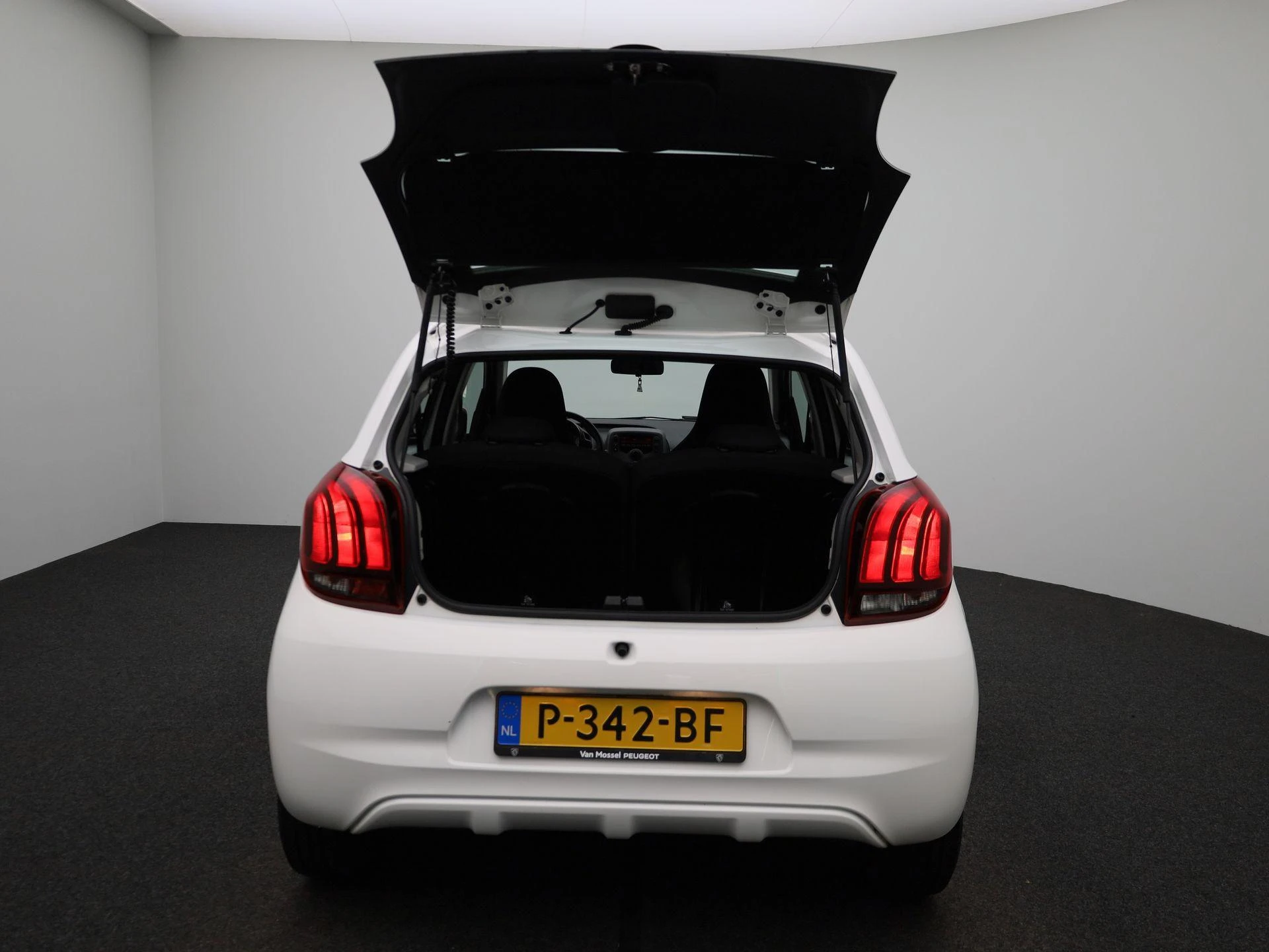 Peugeot-108-image-10