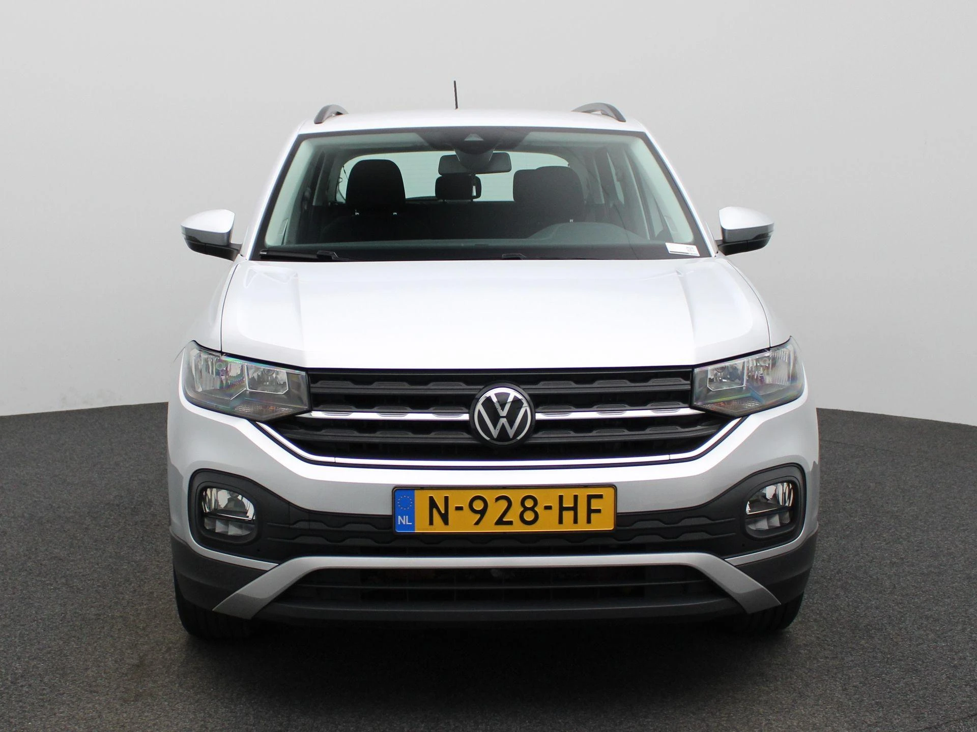 Volkswagen-T-Cross-image-2