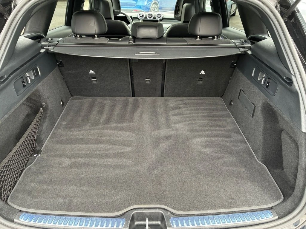 Mercedes-Benz-GLC 220 d-image-13