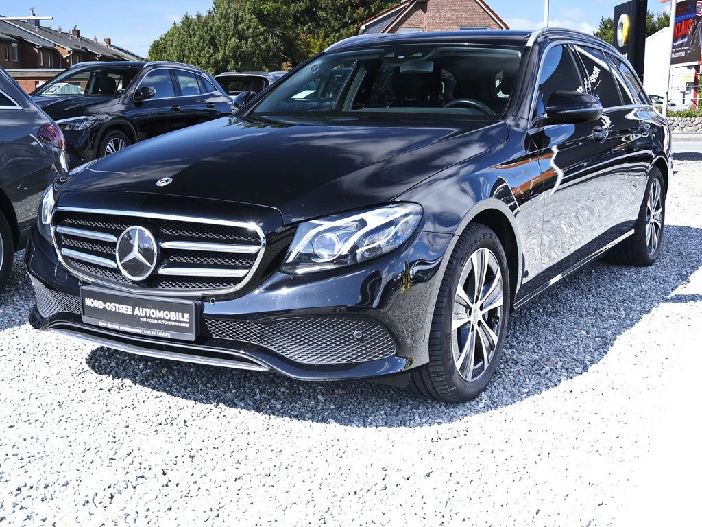 Mercedes-Benz-E-Klasse 300 de-image-6