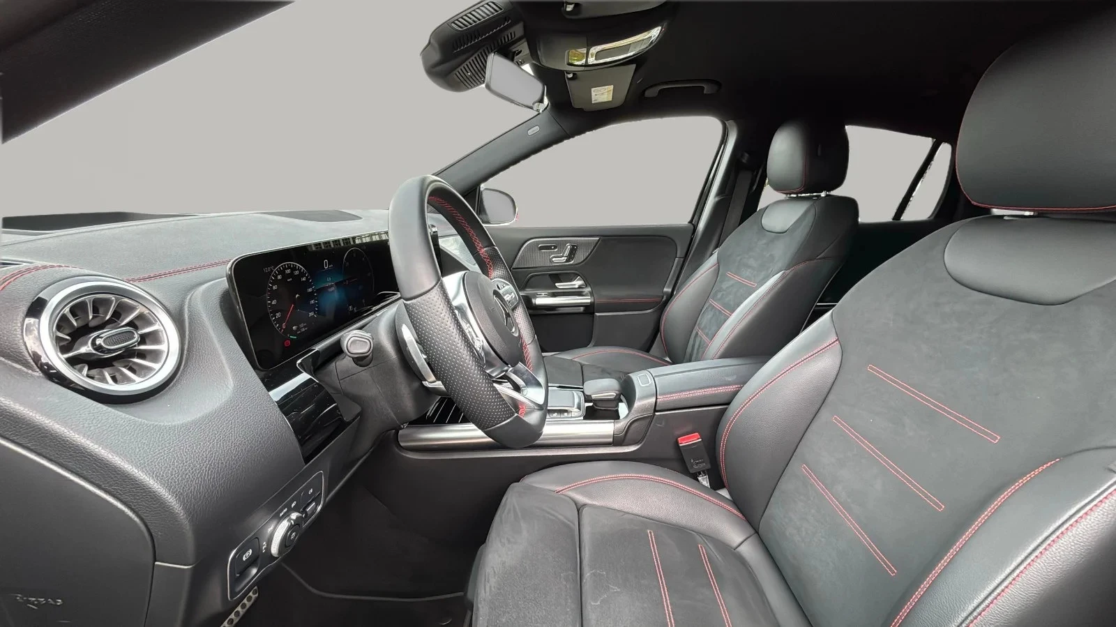 Mercedes-Benz-EQA-image-12