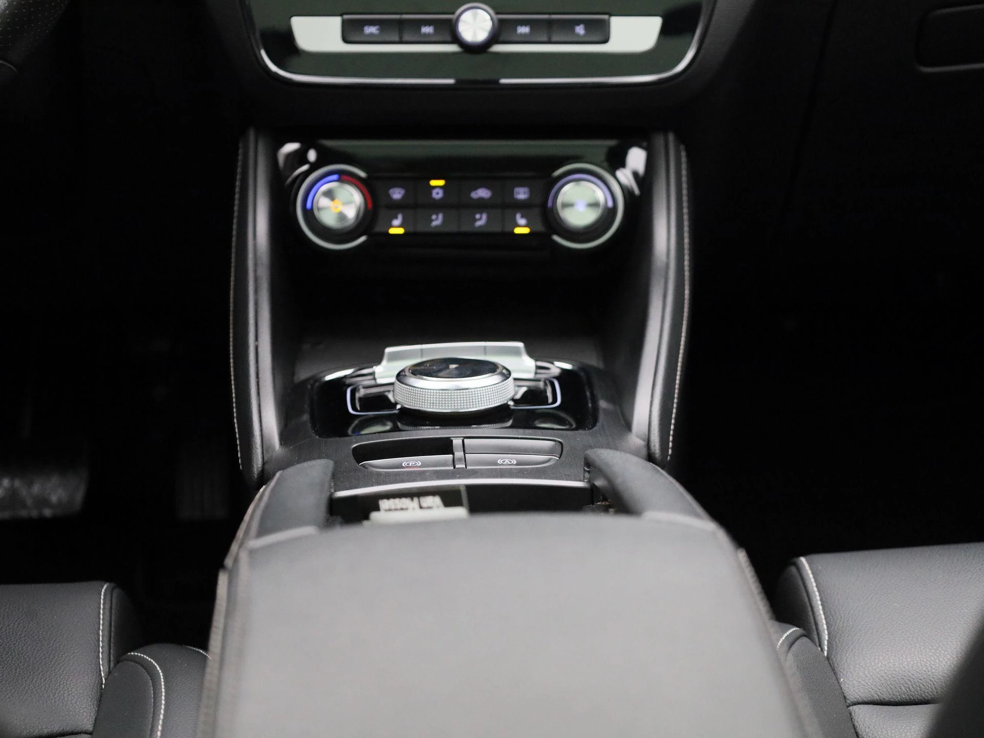 MG-ZS EV-image-9