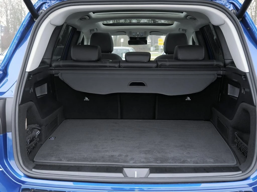Mercedes-Benz-GLB 200 d-image-14