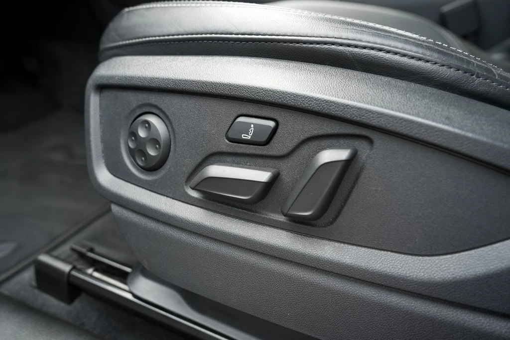 Audi Q5 40 TDI S line Navi Matrix Panorama TopView