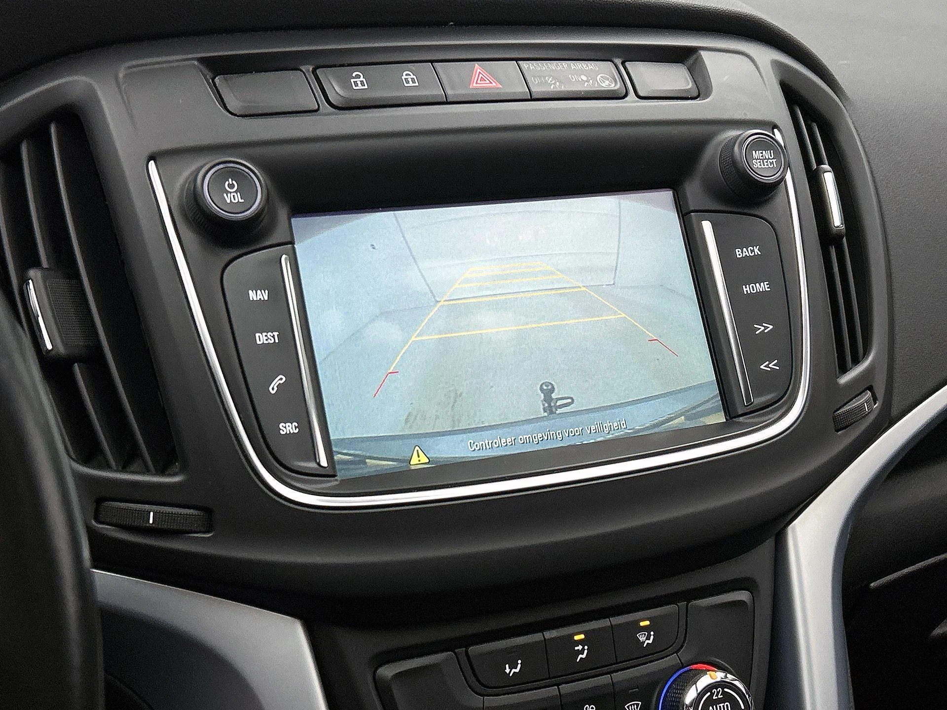 Opel-Zafira-image-18