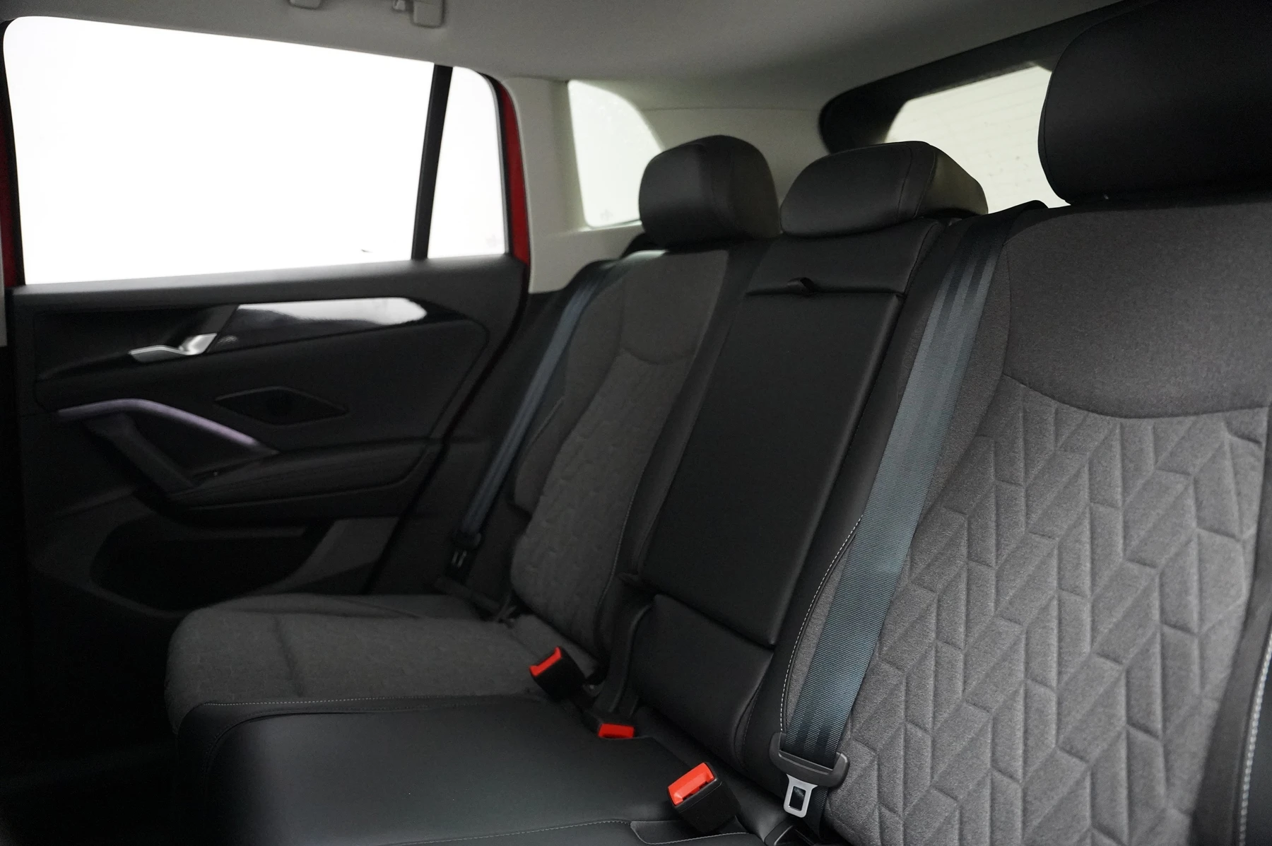 Volkswagen-Tiguan-image-10