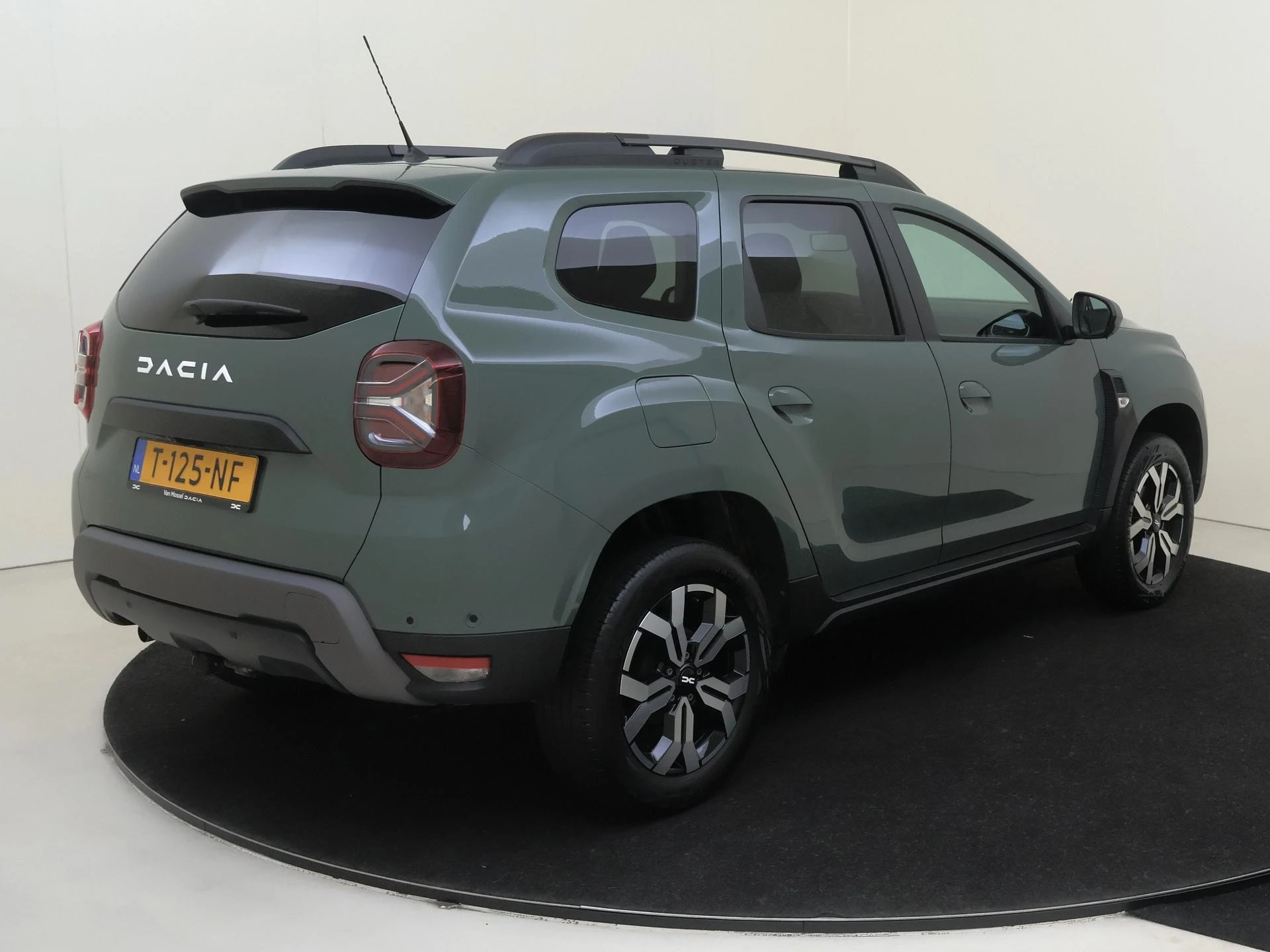Dacia-Duster-image-3