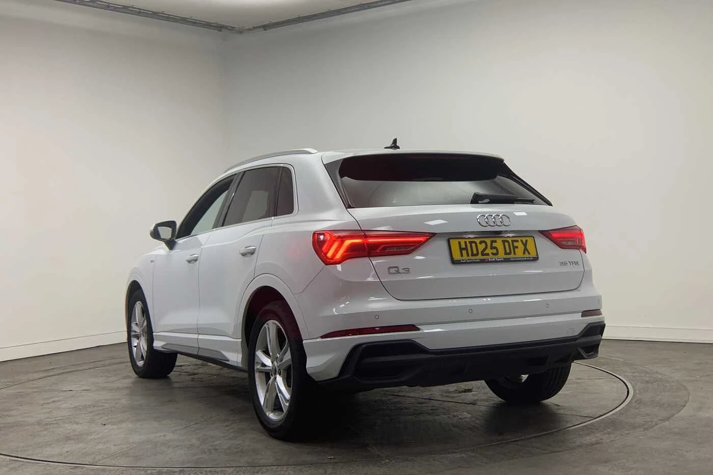 Audi-Q3-image-2