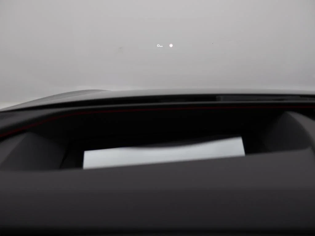 Audi-A6 Avant e-tron-image-18