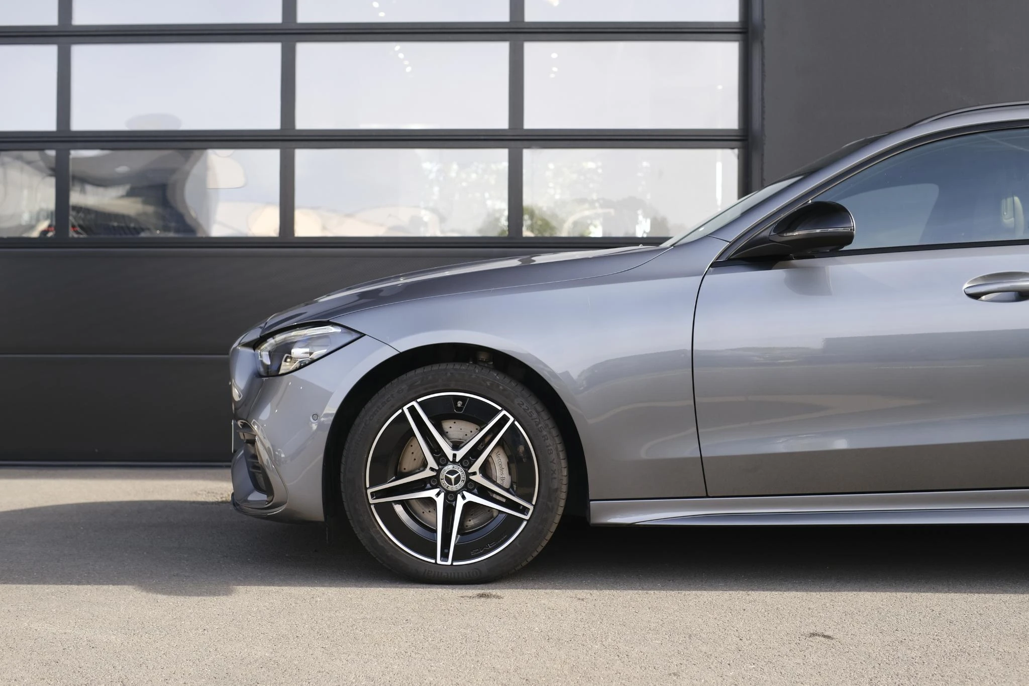 Mercedes-Benz-C-Klasse-image-30