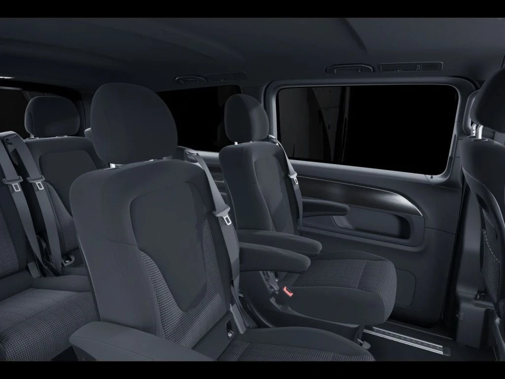 Mercedes-Benz-V-Klasse 300-image-11