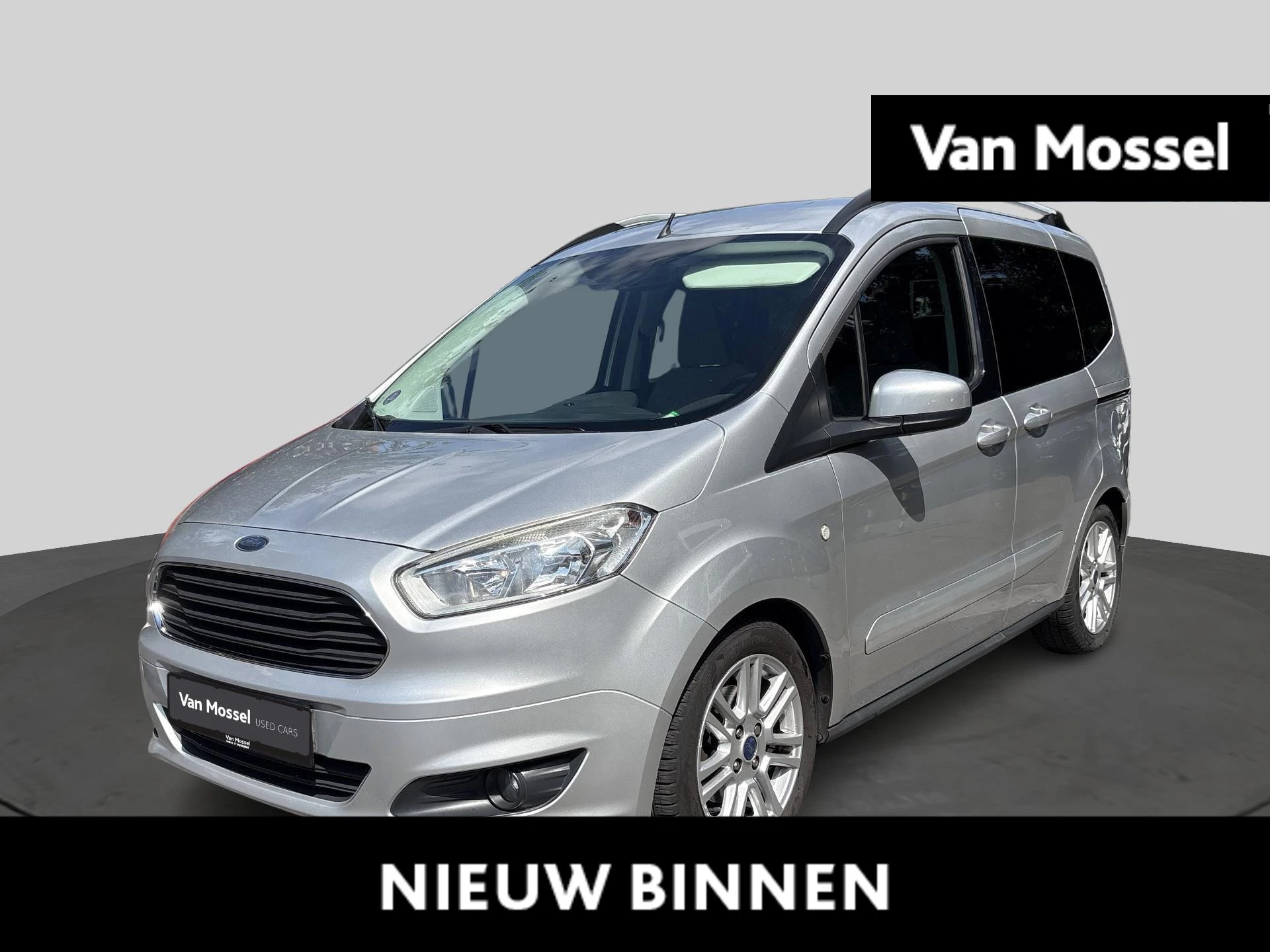 Ford-Tourneo Courier-image-0