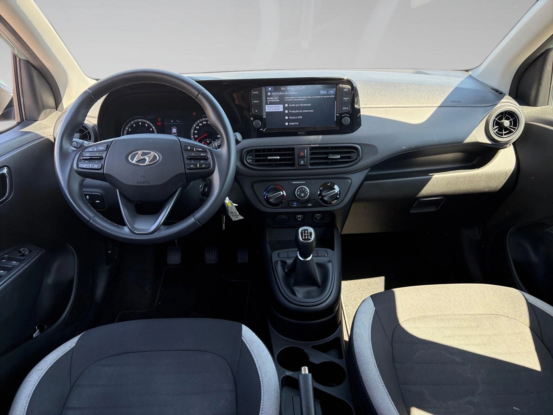 Hyundai i10 1.0 Twist AMT