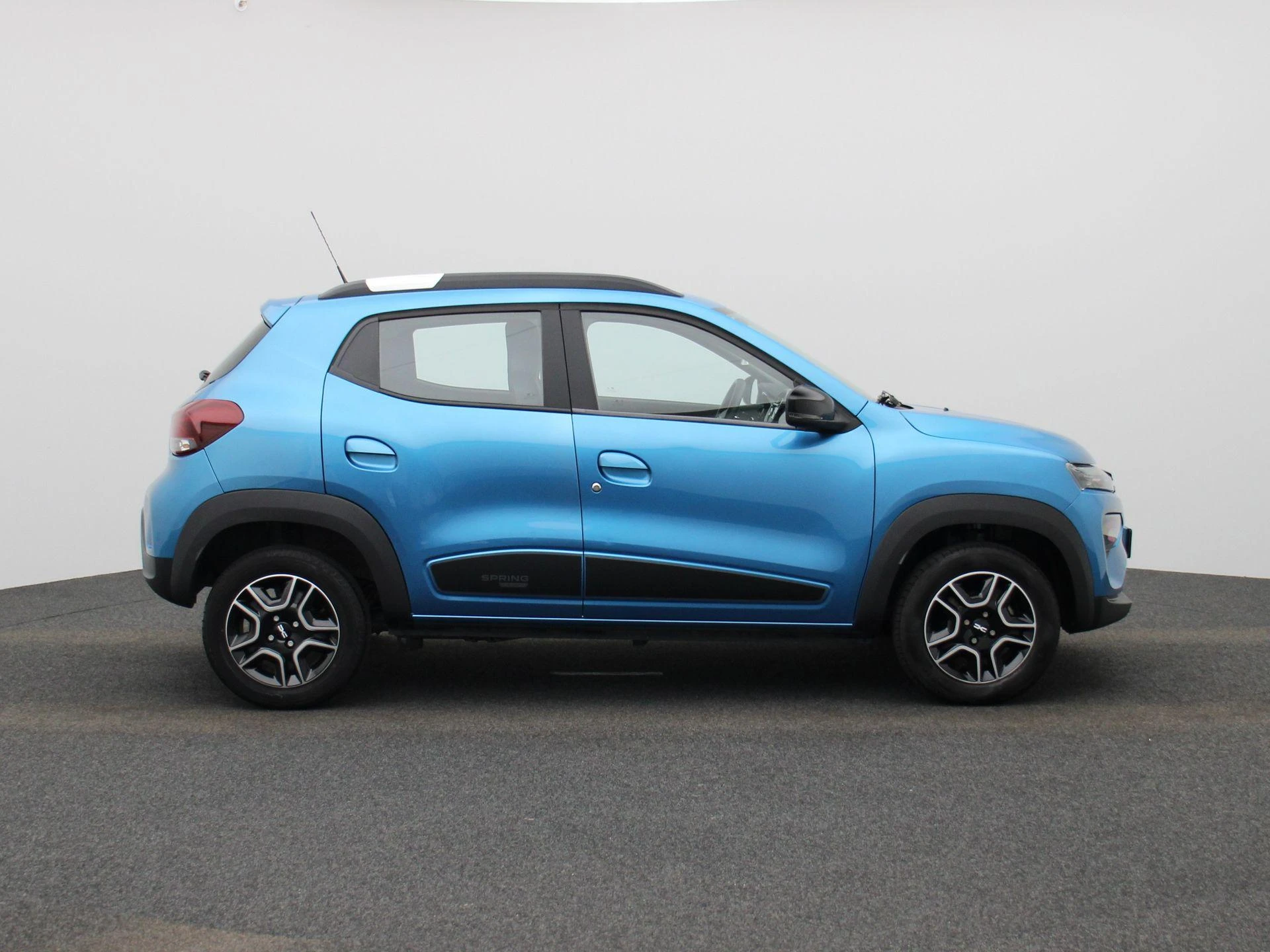 Dacia-Spring-image-5