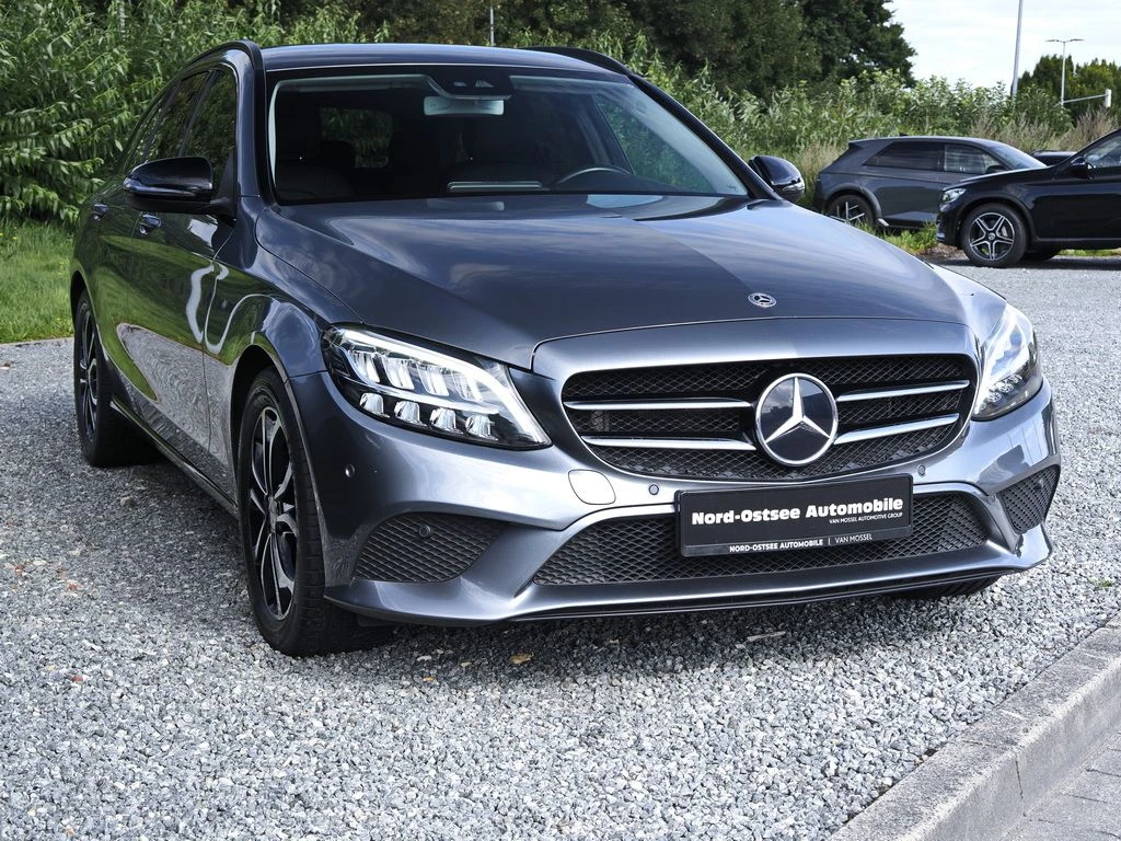 Mercedes-Benz-C-Klasse 220-image-3
