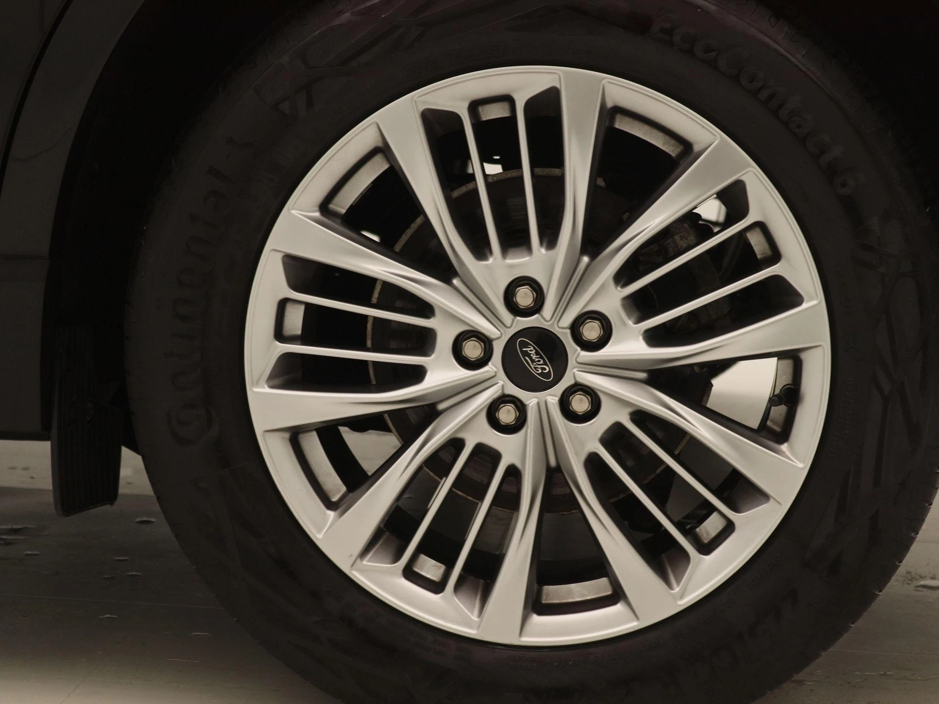 Ford-Kuga-image-16
