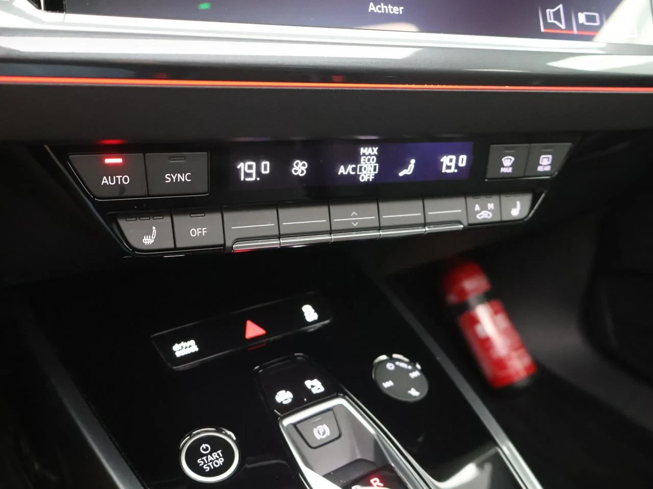 Audi Q4 e-tron Audi Q4 3X-S line 45e-tron QUATTRO 265PK *AUTOMAAT*PANODAK*LEDER*ALCANTARA*CAMERA*ACC*PDC*NAVI*APP-CONNECT*...*