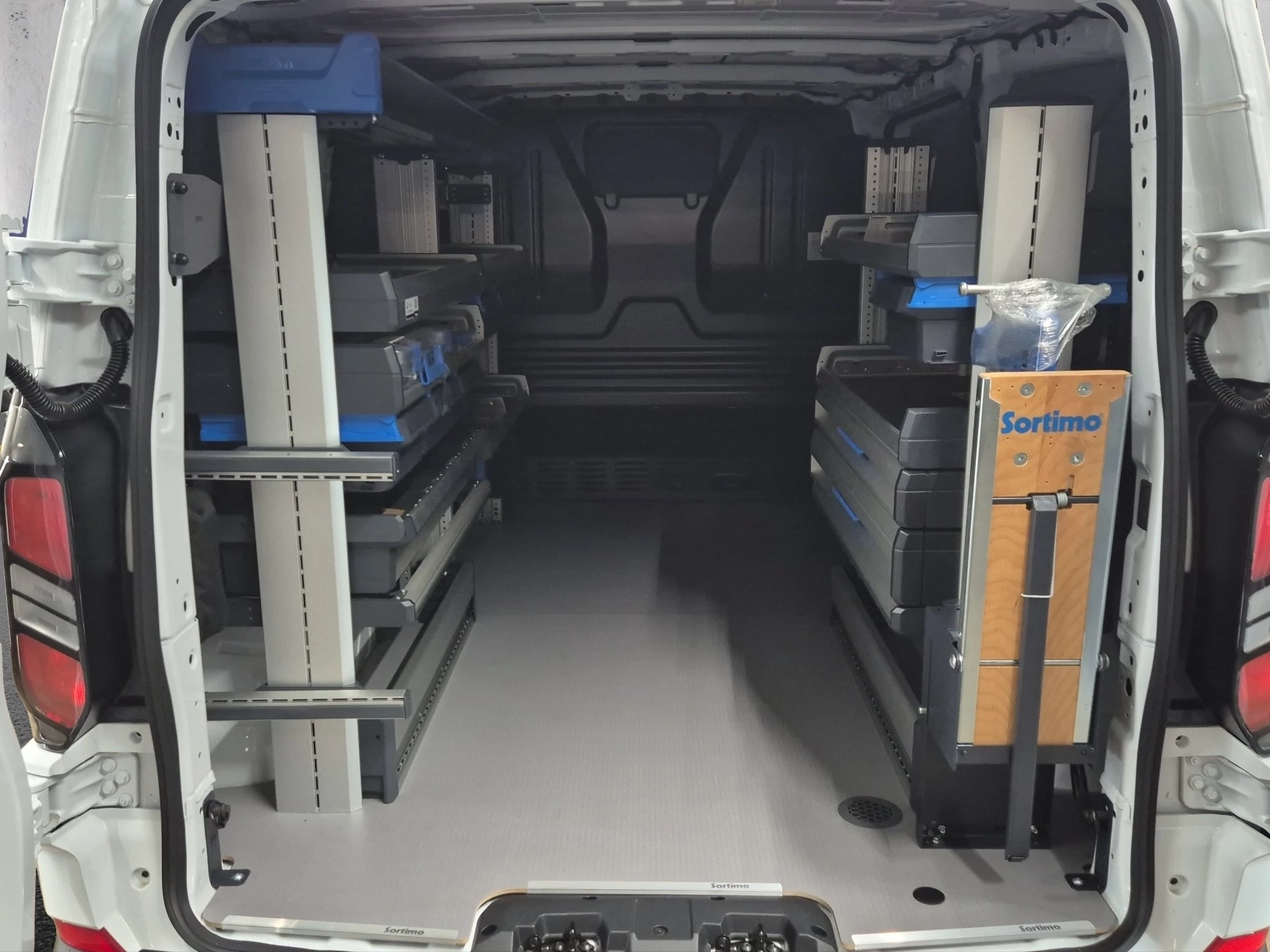 Ford Transit Custom Trend Service-Line 320 L1 Automatik Kasten *aus unserer Werbung*