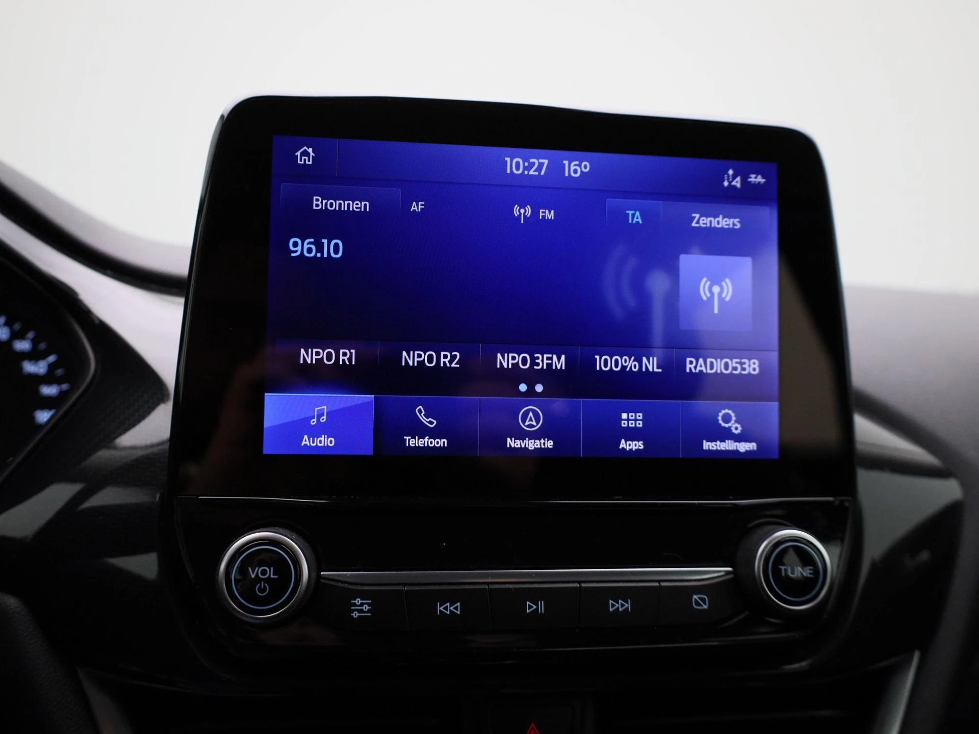 Ford Puma 1.0 EcoBoost Hybrid Titanium