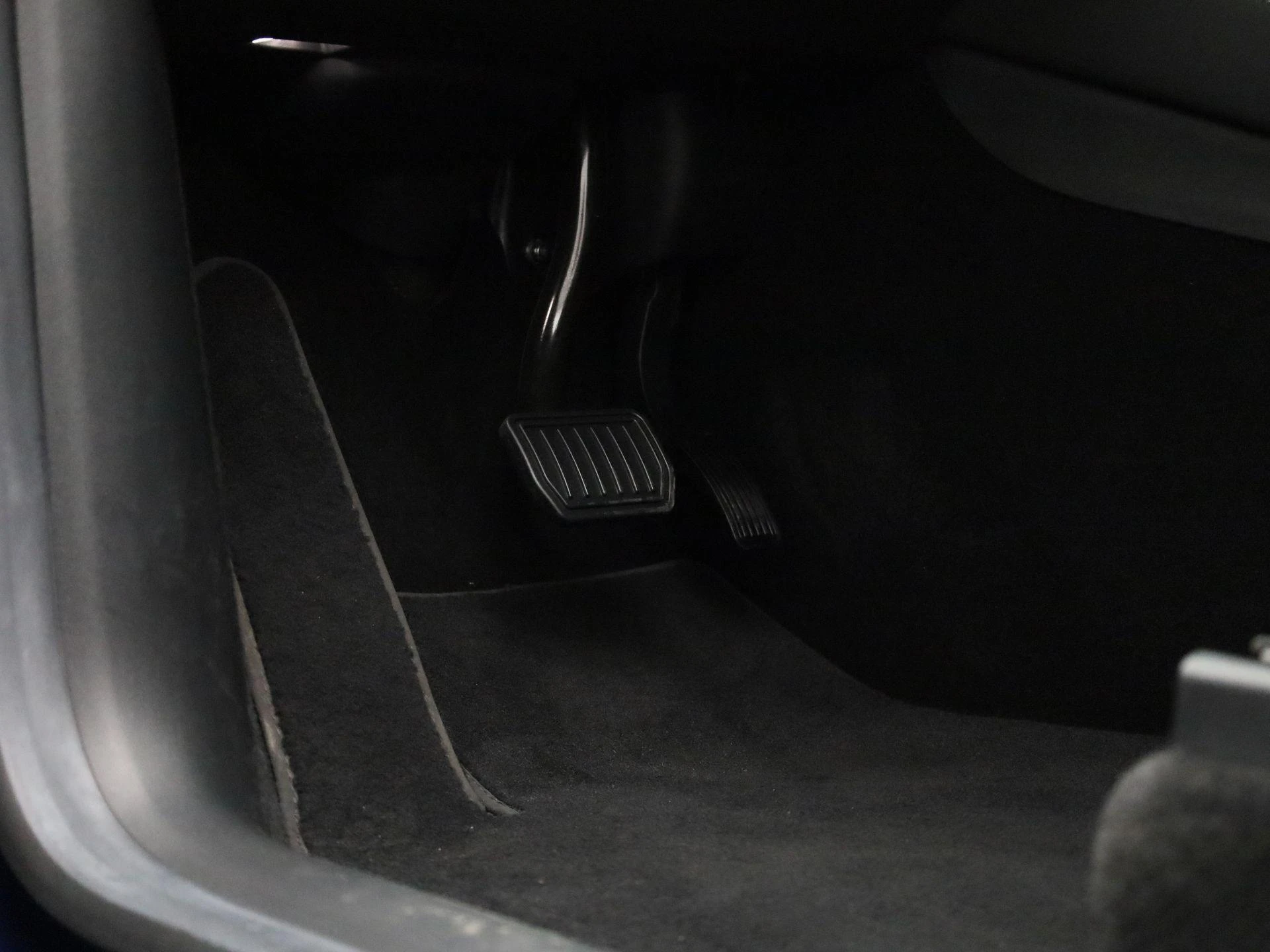 Tesla-Model Y-image-44
