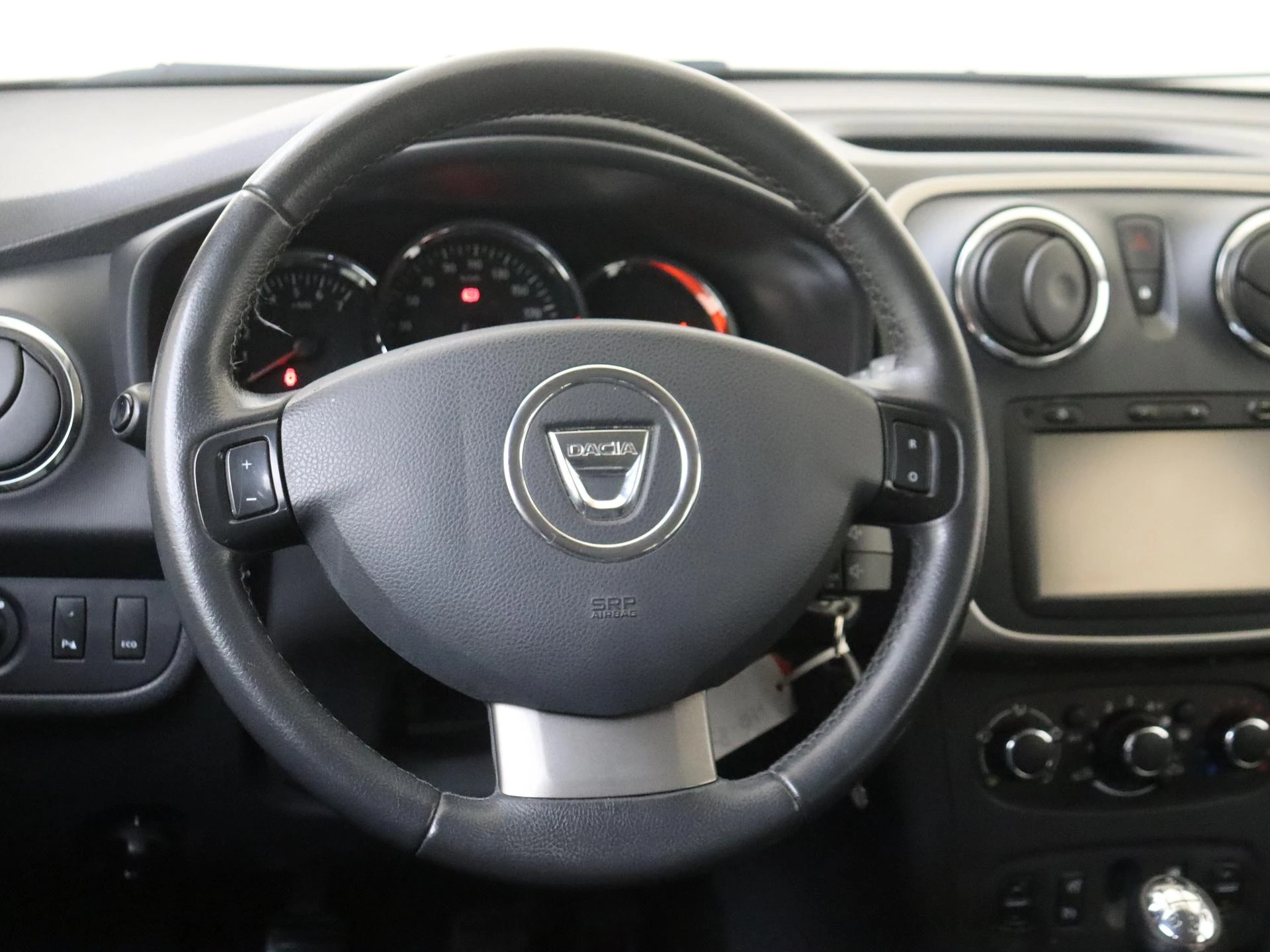 Dacia-Logan-image-9