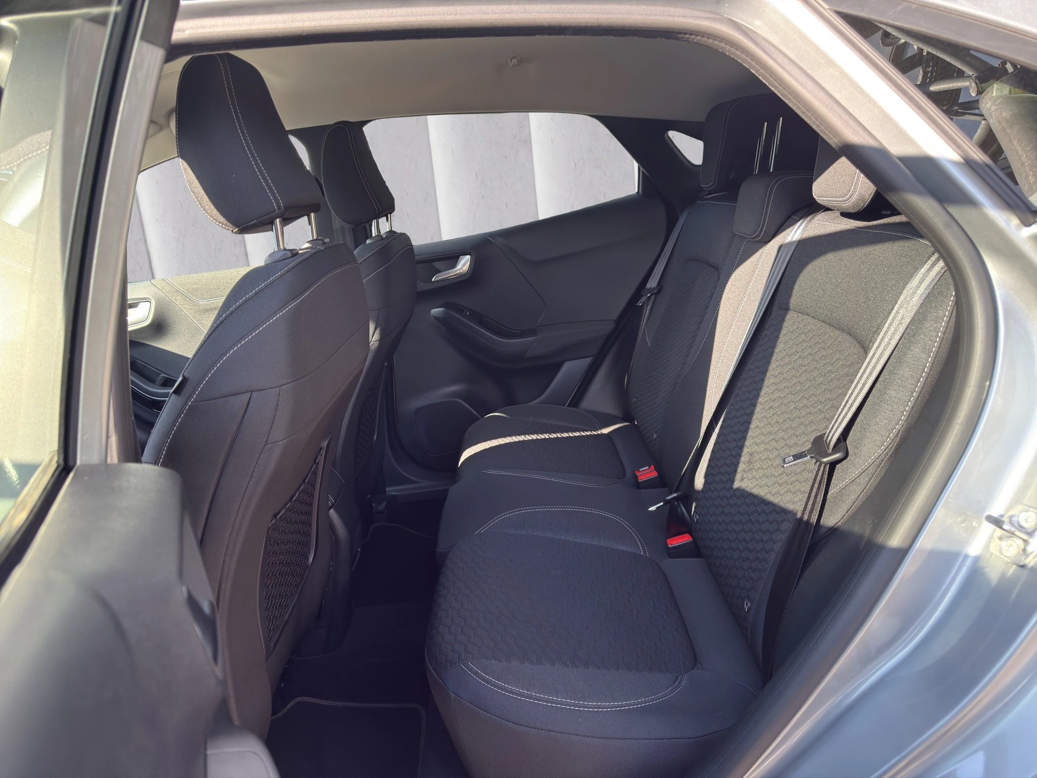 Ford Puma Titanium Design