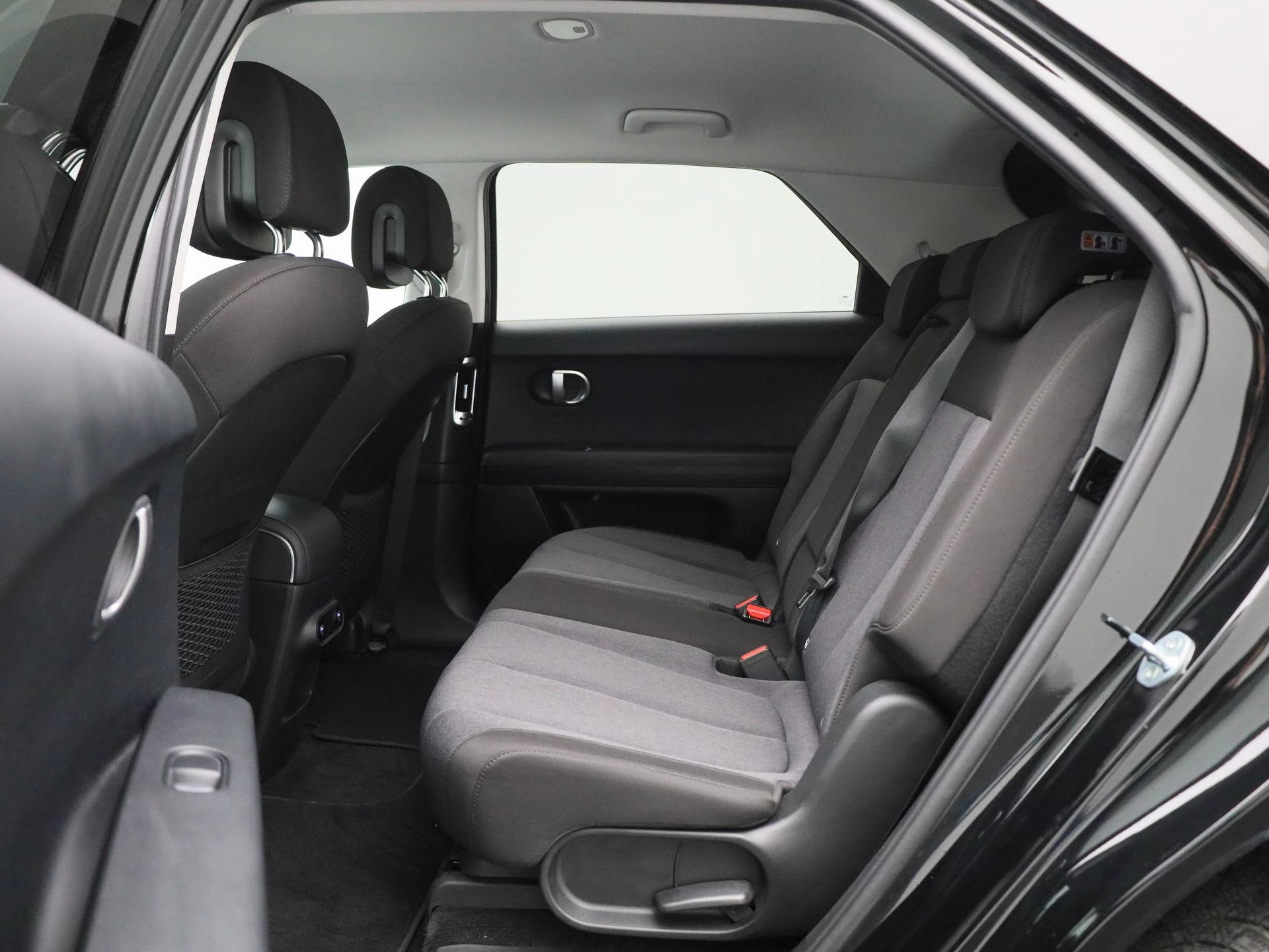 Hyundai-IONIQ 5-image-10